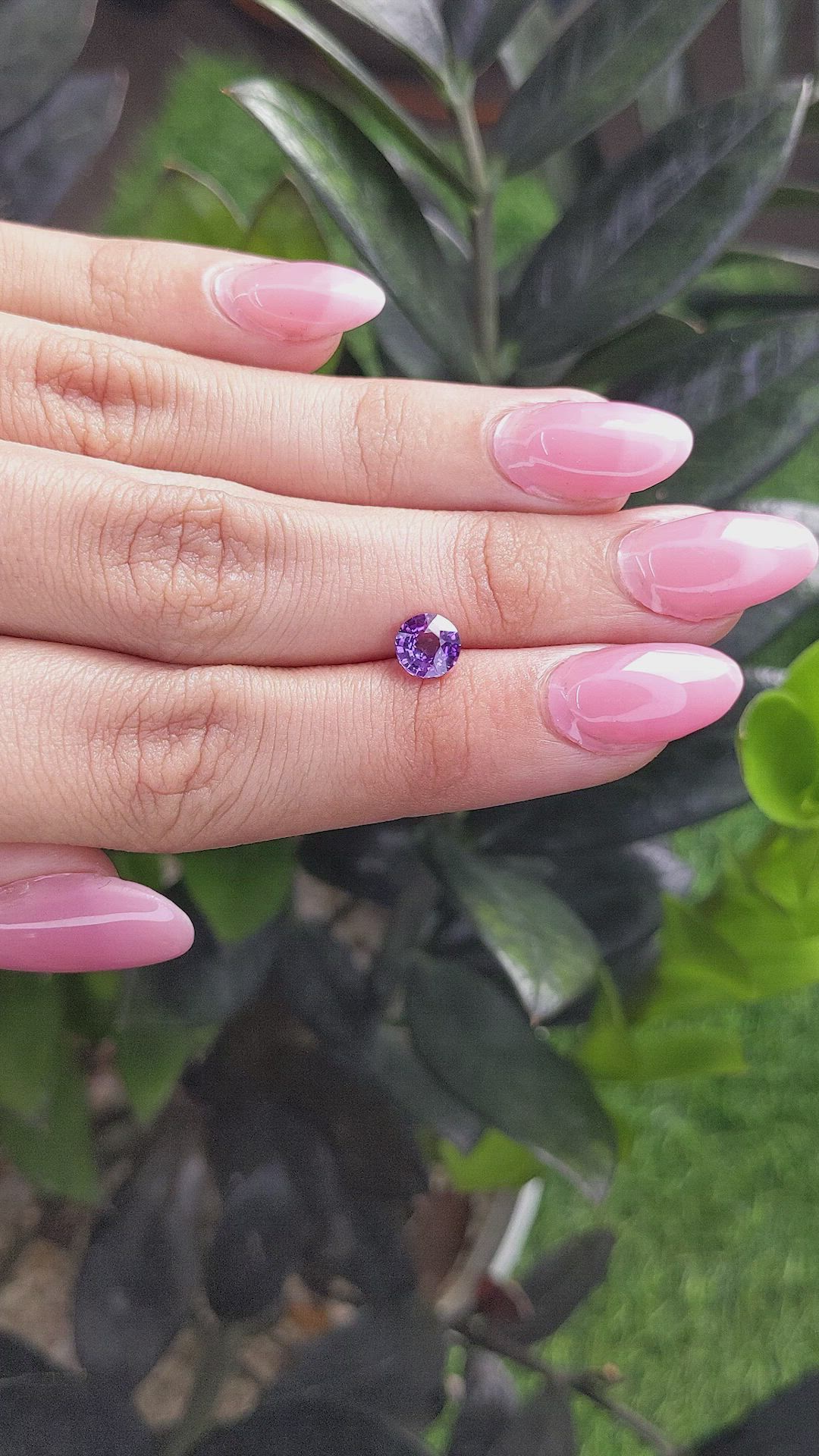 1.00 Ct. Color Change Sapphire from Ceylon (Sri Lanka) Size Video