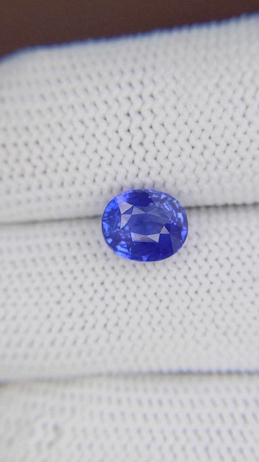 3.06 Ct. Blue Sapphire from Ceylon (Sri Lanka) Size Video