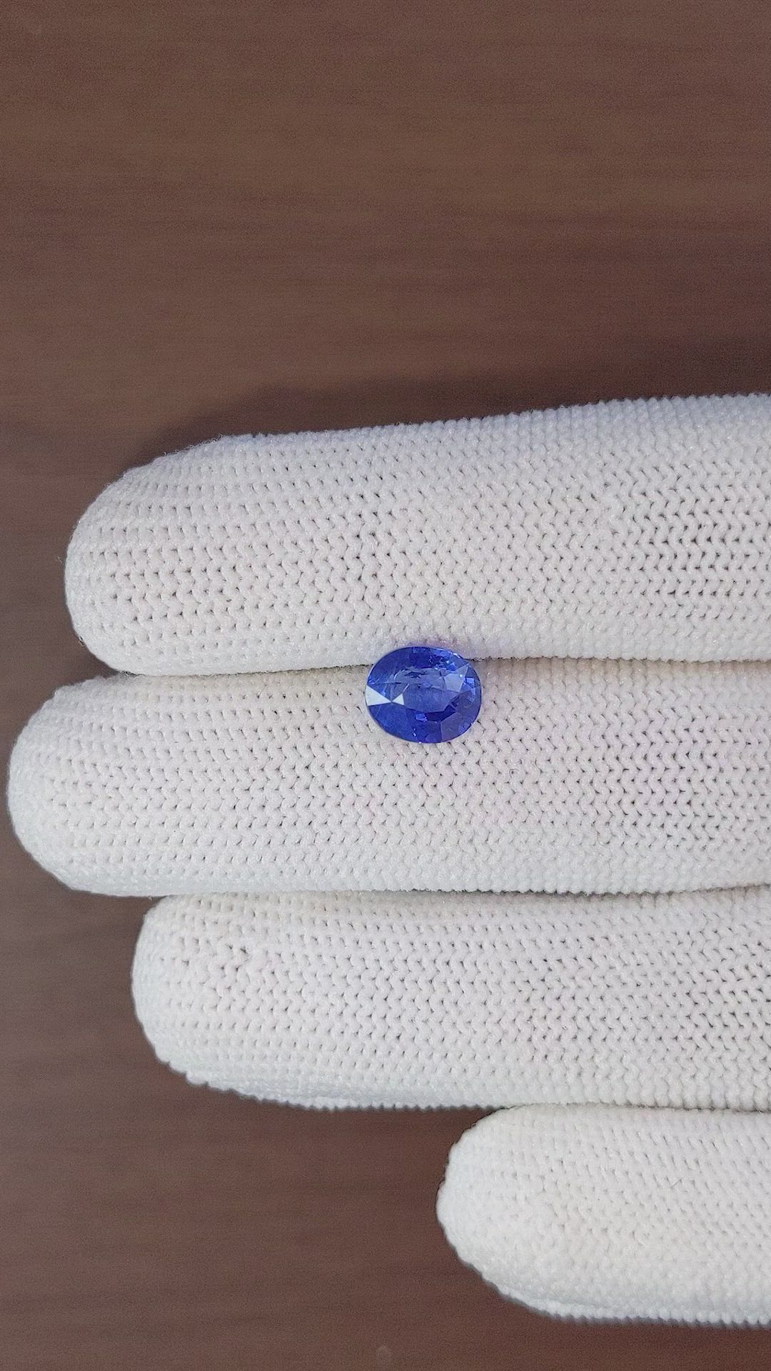 3.06 Ct. Blue Sapphire from Ceylon (Sri Lanka) Size Video
