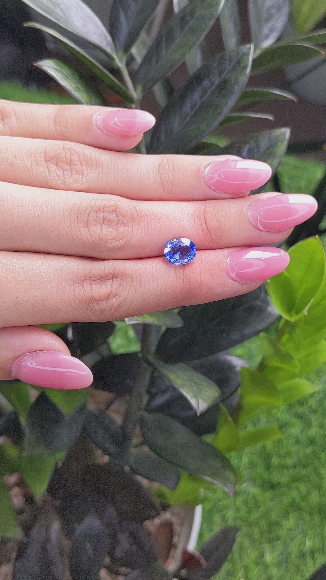 3.04 Ct. Blue Sapphire from Ceylon (Sri Lanka) Size Video