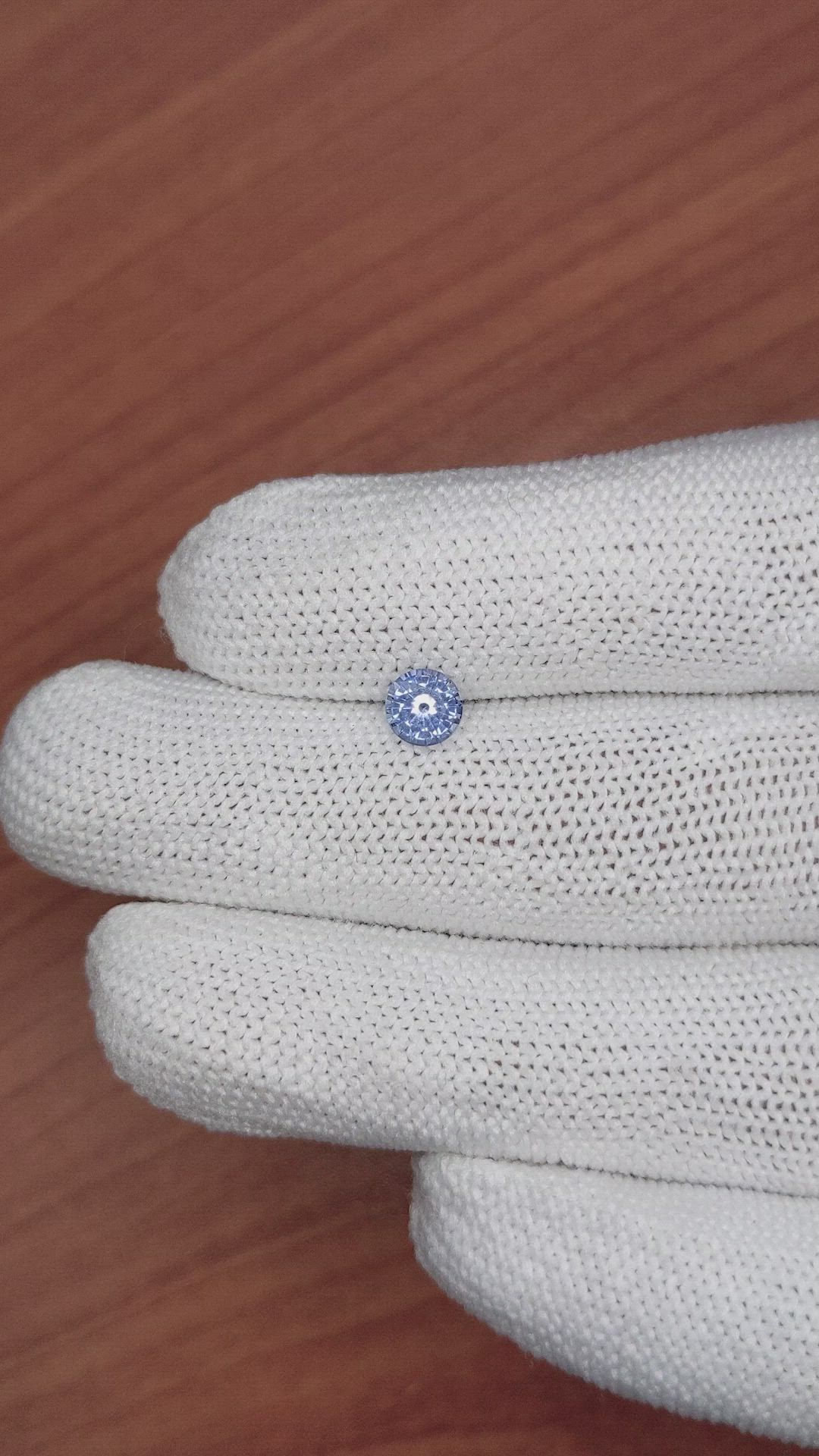 0.75 Ct. Blue Sapphire from Ceylon (Sri Lanka) Size Video