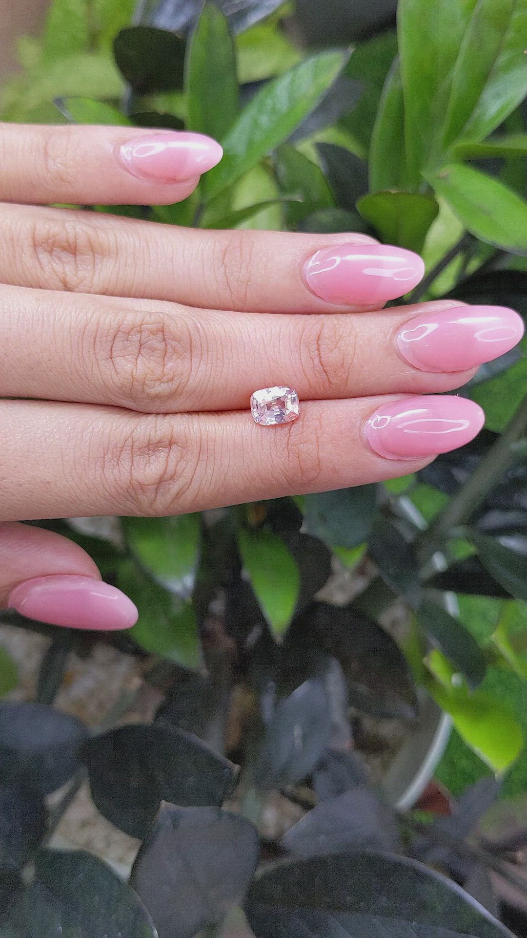 1.70 Ct. Padparadscha Sapphire from Ceylon (Sri Lanka) Size Video