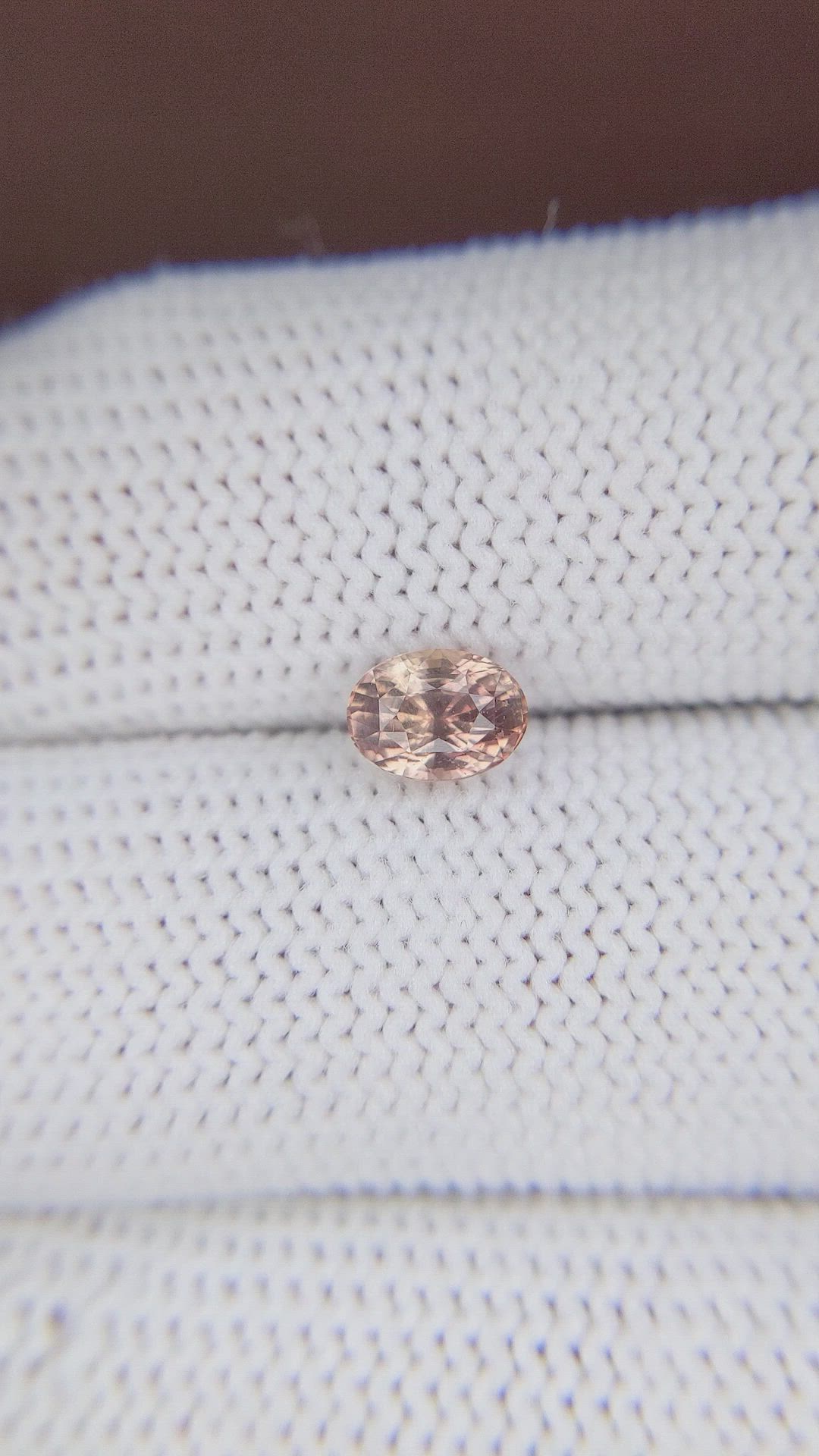 1.08 Ct. Padparadscha Sapphire from Ceylon (Sri Lanka) Size Video