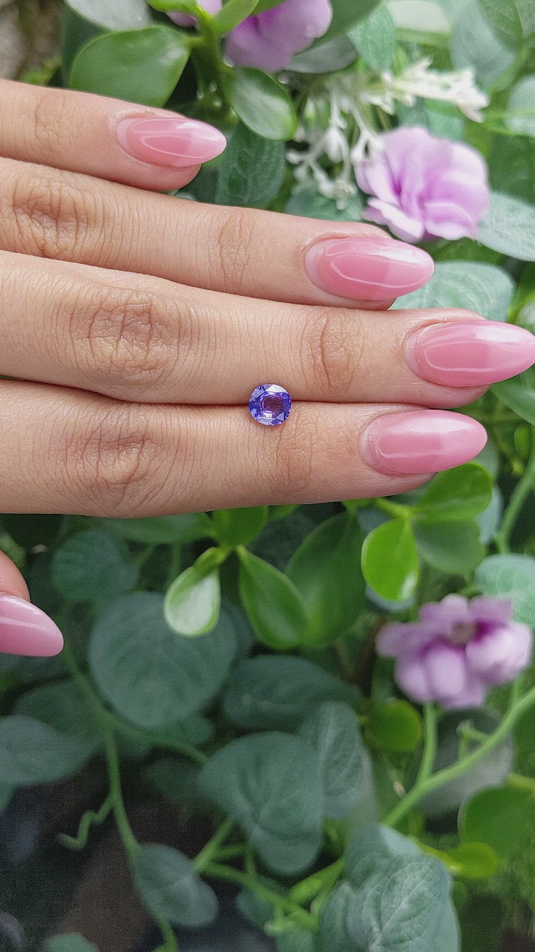 1.00 Ct. Color Change Sapphire from Ceylon (Sri Lanka) Size Video