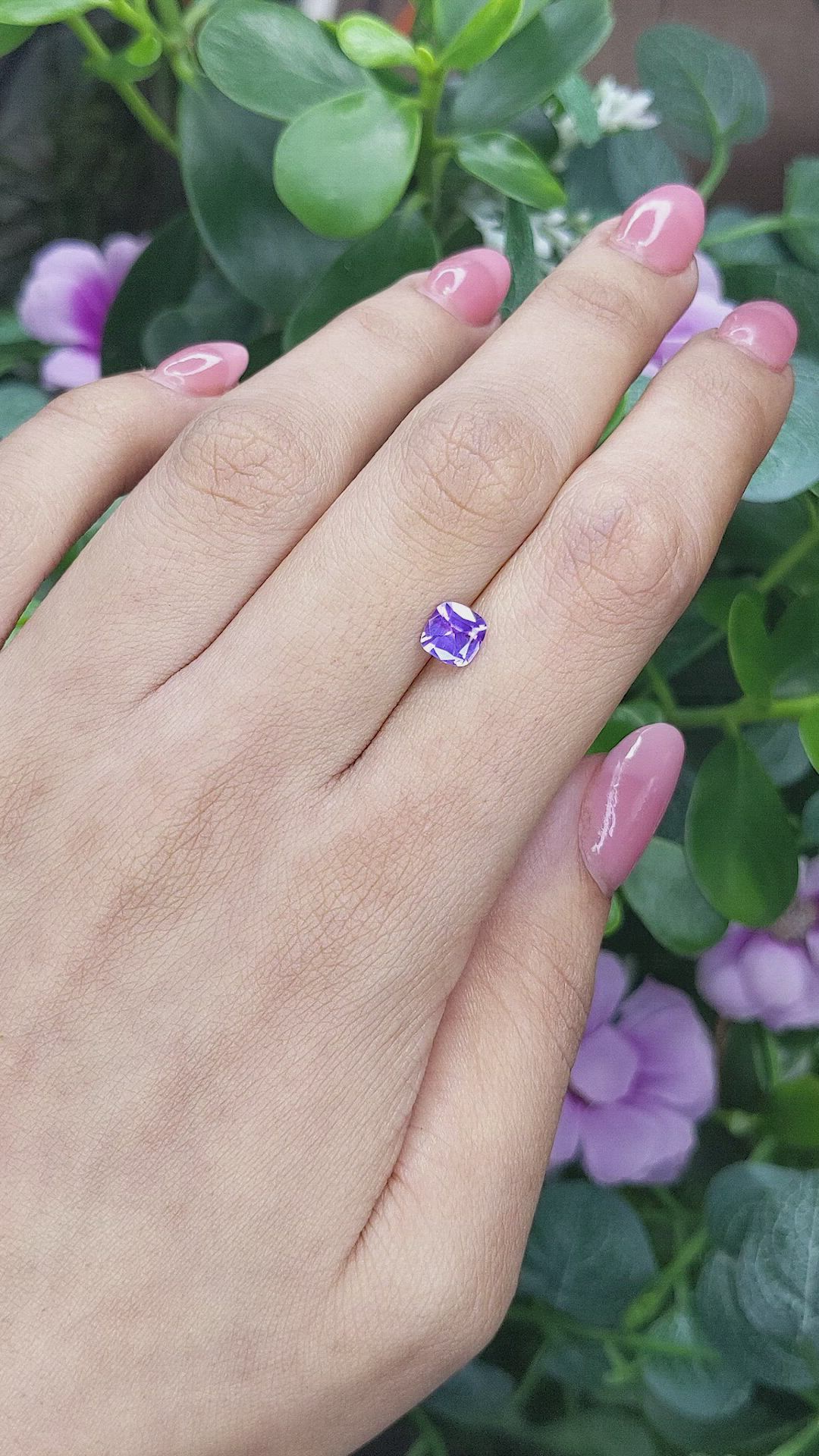 1.04 Ct. Purple Sapphire from Ceylon (Sri Lanka) Size Video