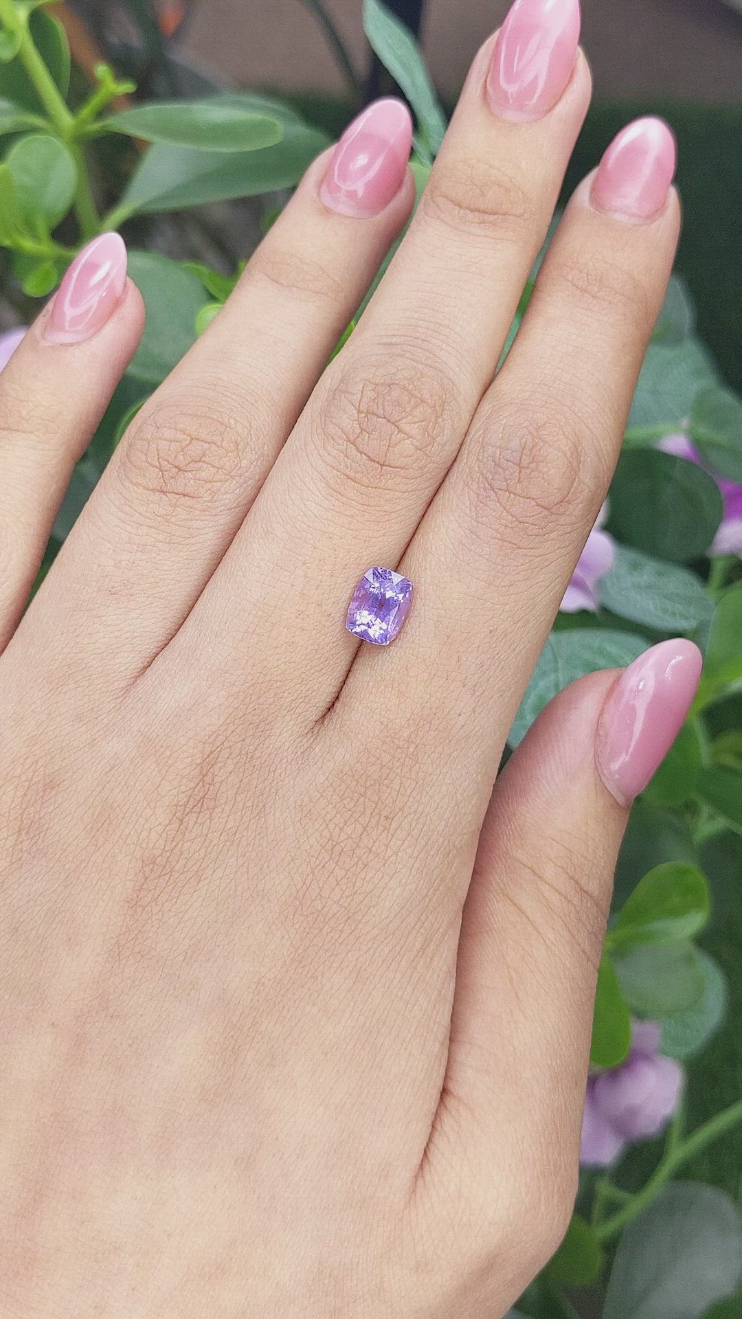 2.35 Ct. Purple Sapphire from Ceylon (Sri Lanka) Size Video