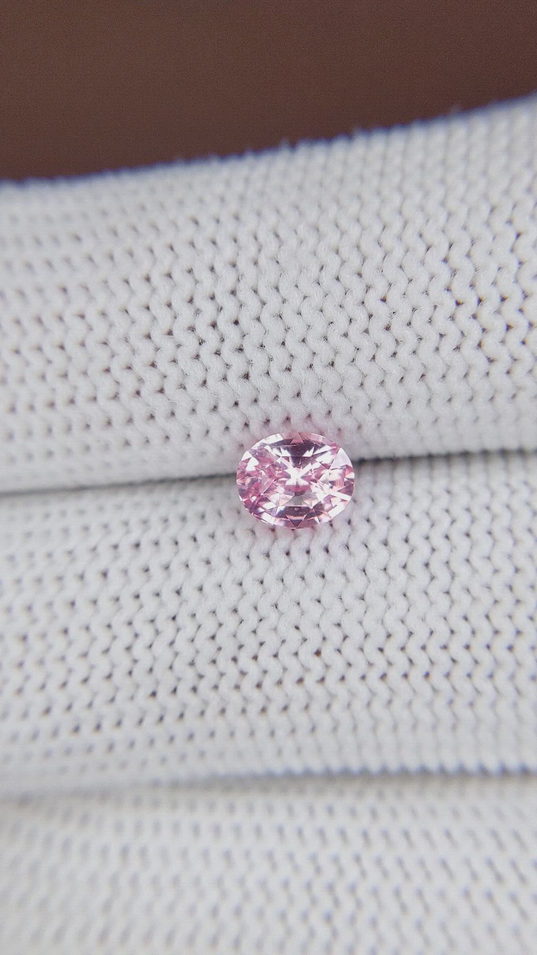 1.05 Ct. Pink Sapphire from Ceylon (Sri Lanka) Size Video
