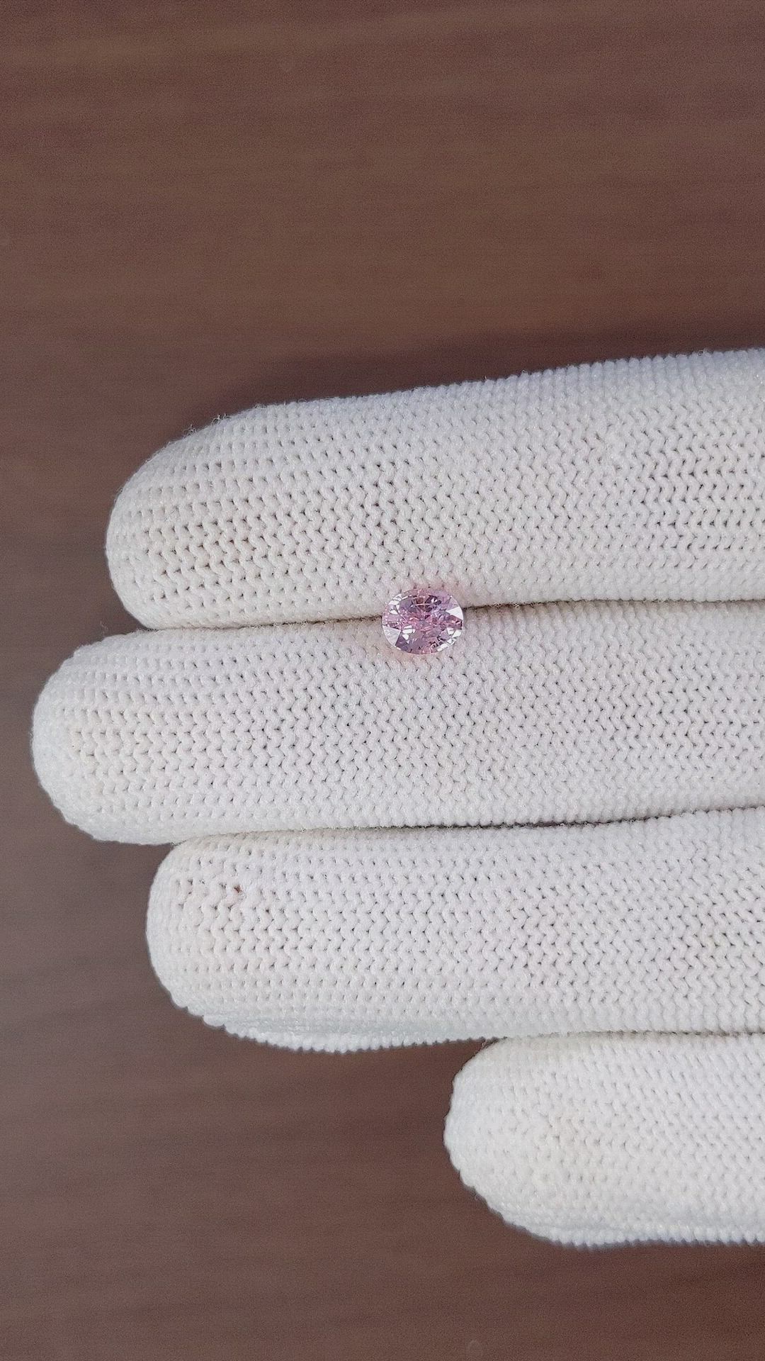 1.07 Ct. Pink Sapphire from Ceylon (Sri Lanka) Size Video