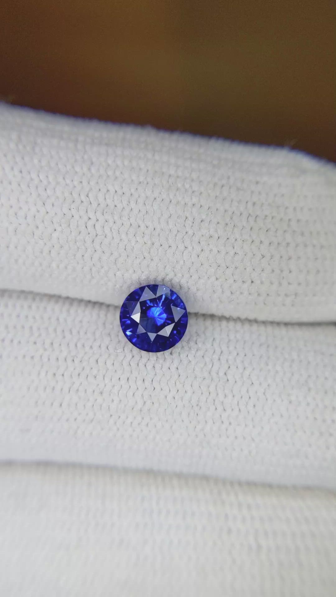 1.18 Ct. Blue Sapphire from Ceylon (Sri Lanka) Size Video