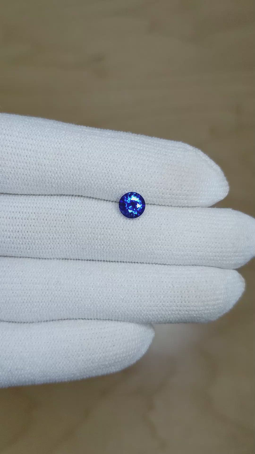 1.18 Ct. Blue Sapphire from Ceylon (Sri Lanka) Size Video