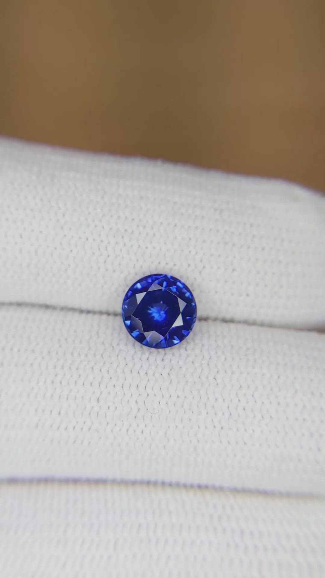 1.59 Ct. Blue Sapphire from Ceylon (Sri Lanka) Size Video
