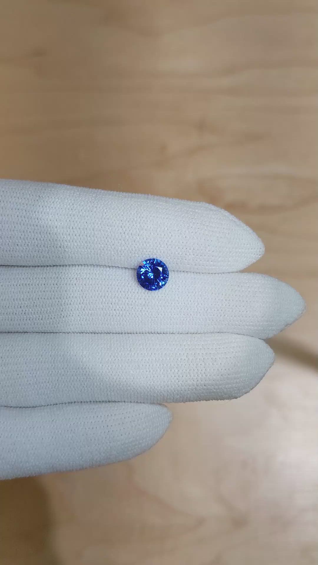 1.67 Ct. Blue Sapphire from Ceylon (Sri Lanka) Size Video