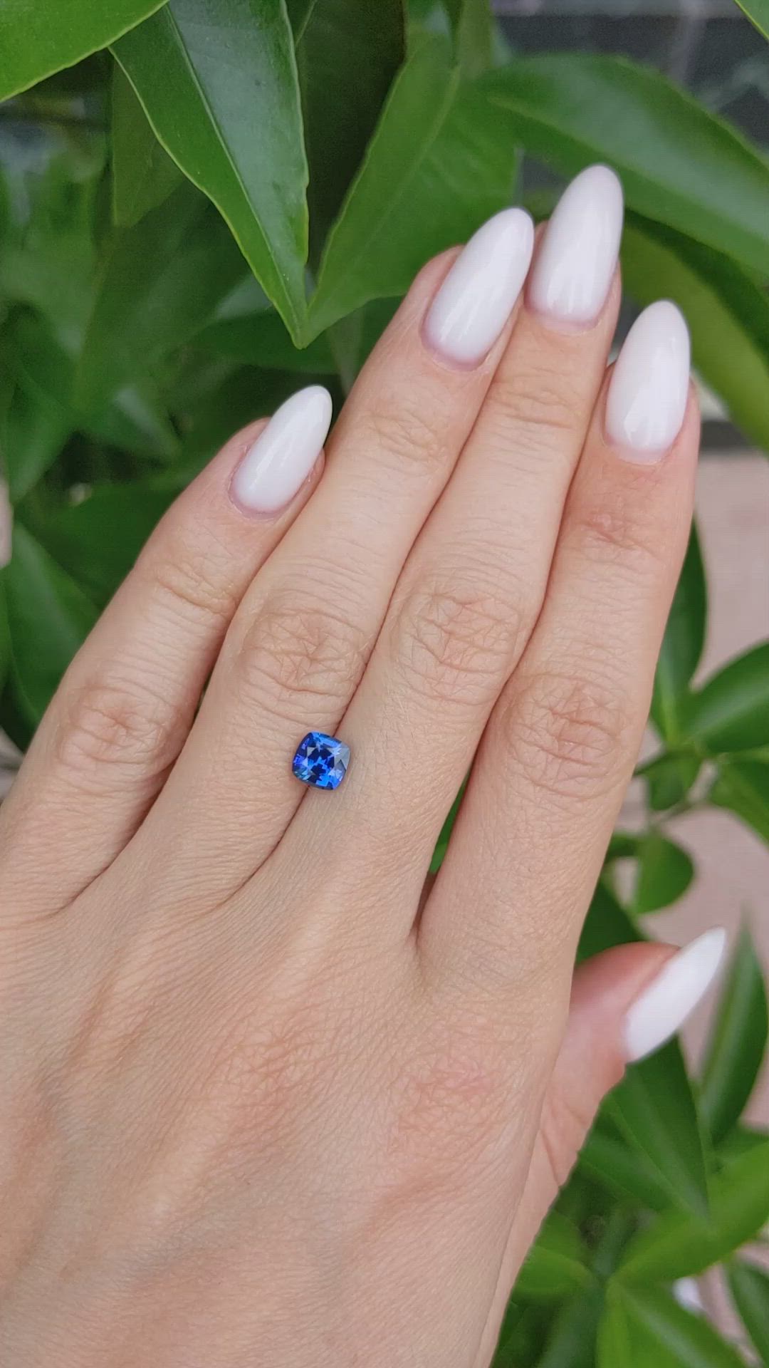 1.02 Ct. Blue Sapphire from Ceylon (Sri Lanka) Size Video