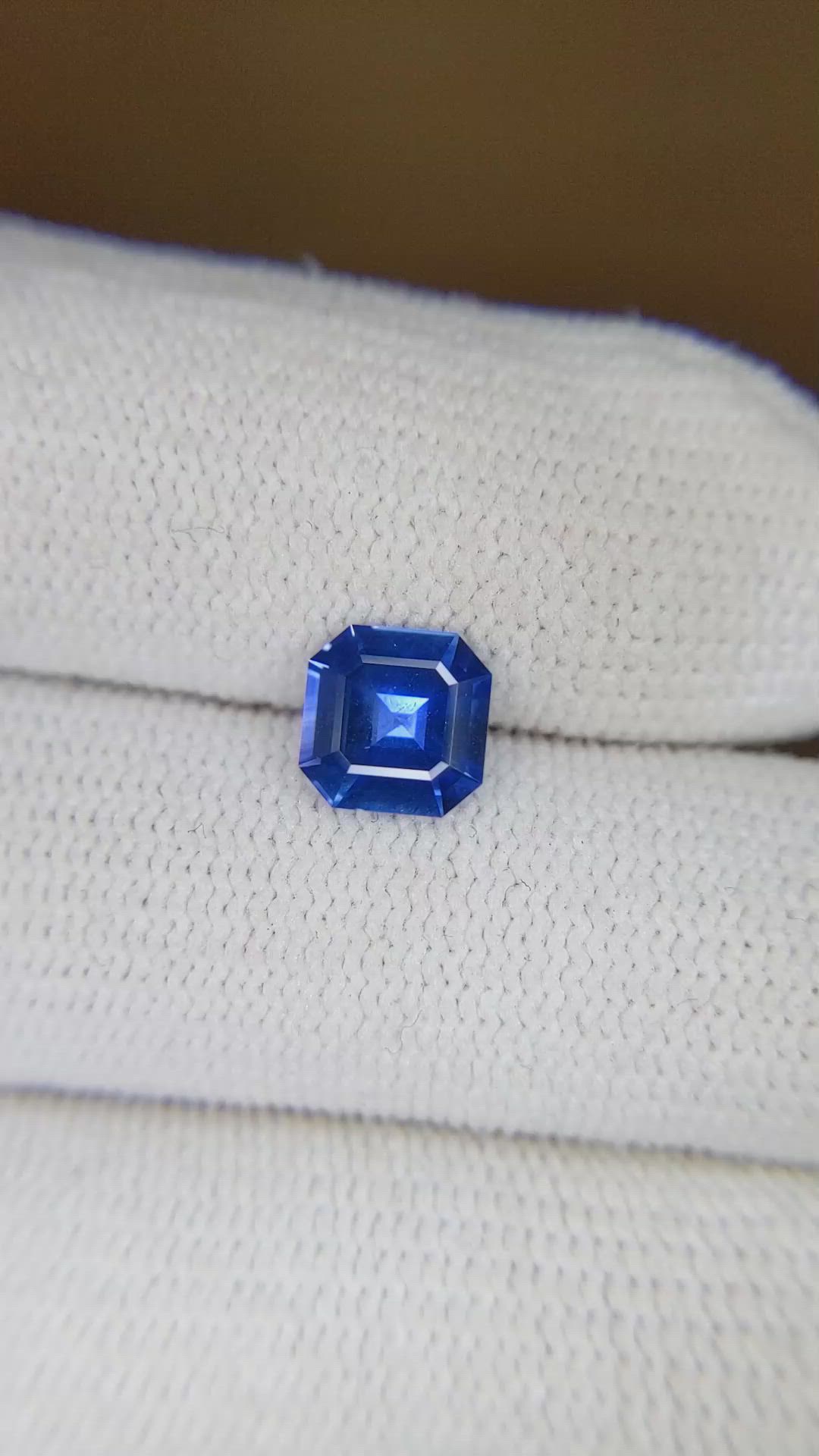 1.29 Ct. Blue Sapphire from Ceylon (Sri Lanka) Size Video