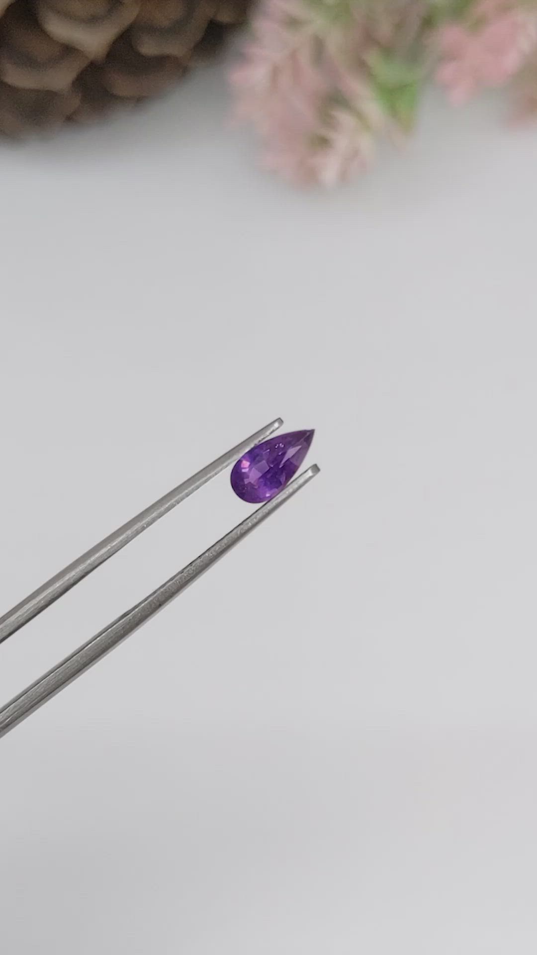 0.69 Ct. Color Change Sapphire from Ceylon (Sri Lanka) Size Video