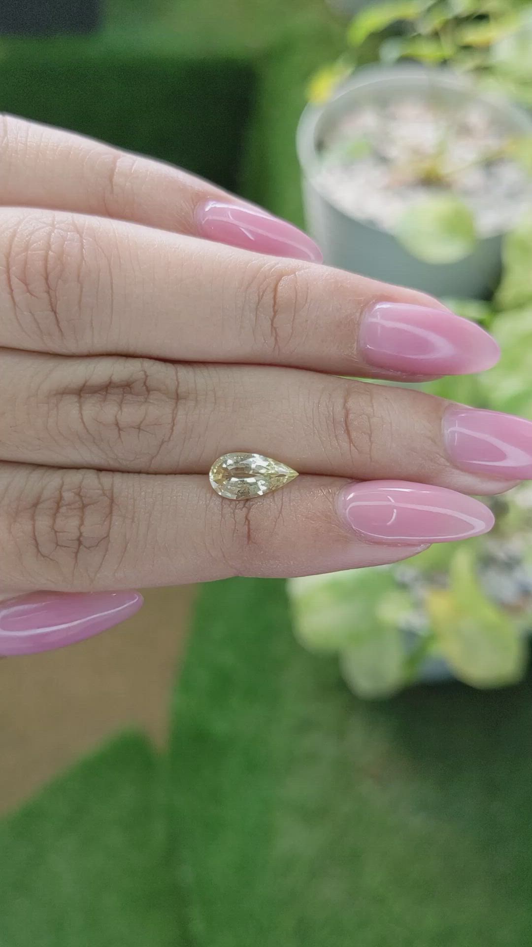 1.55 Ct. Yellow Sapphire from Ceylon (Sri Lanka) Size Video