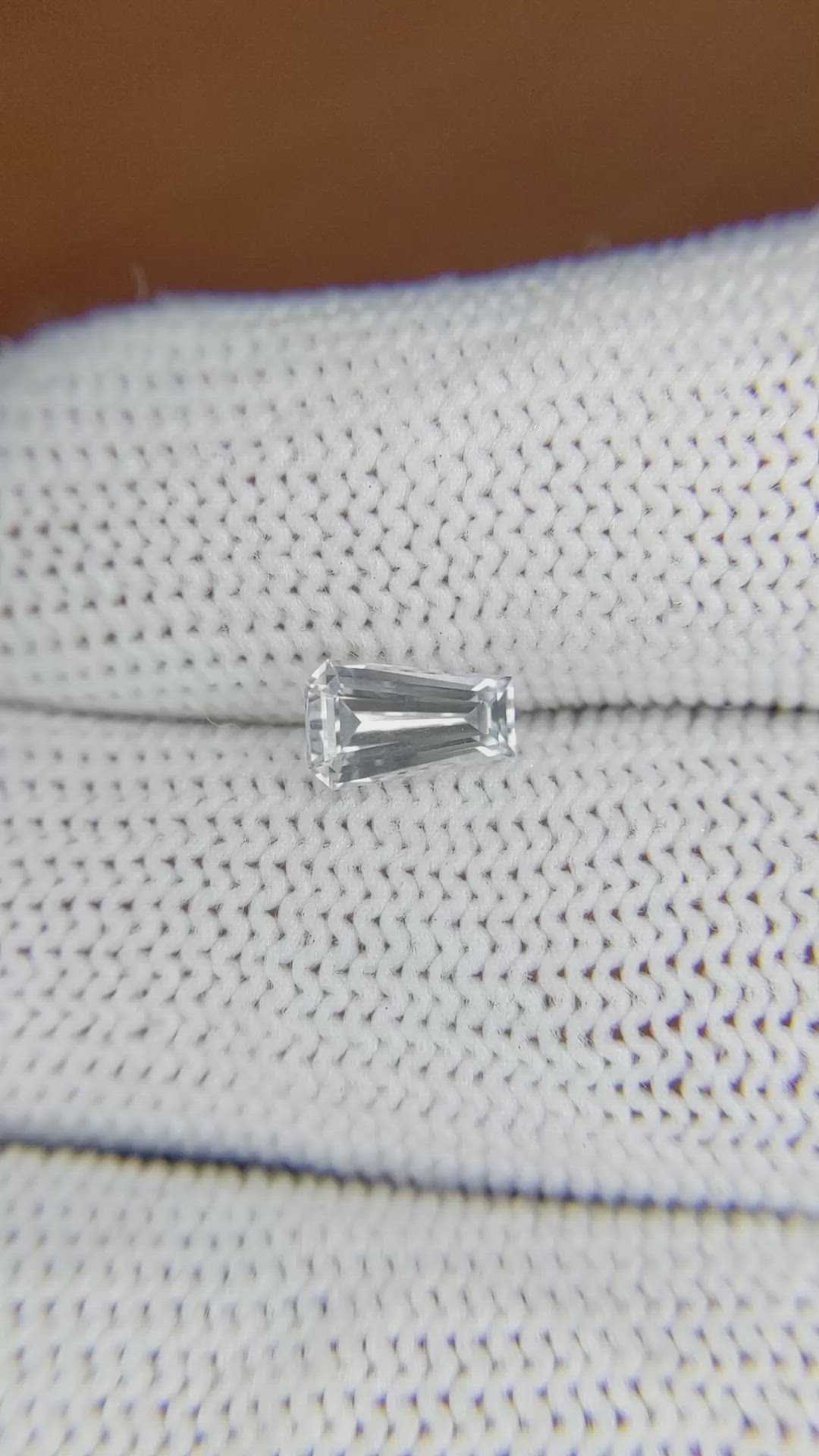 1.02 Ct. Yellow Sapphire from Ceylon (Sri Lanka) Size Video