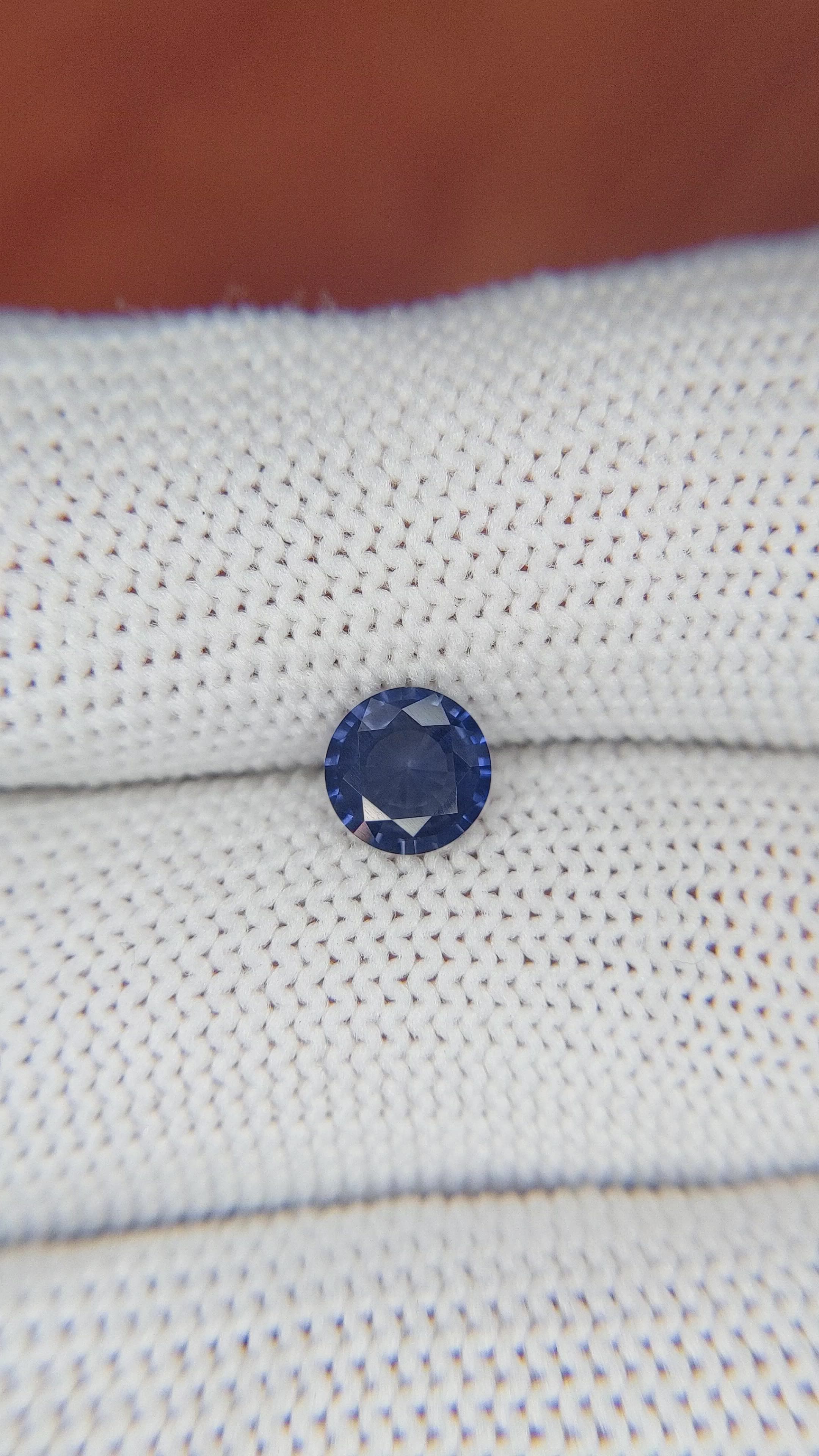 0.77 Ct. Purplish Blue Sapphire from Ceylon (Sri Lanka) Size Video