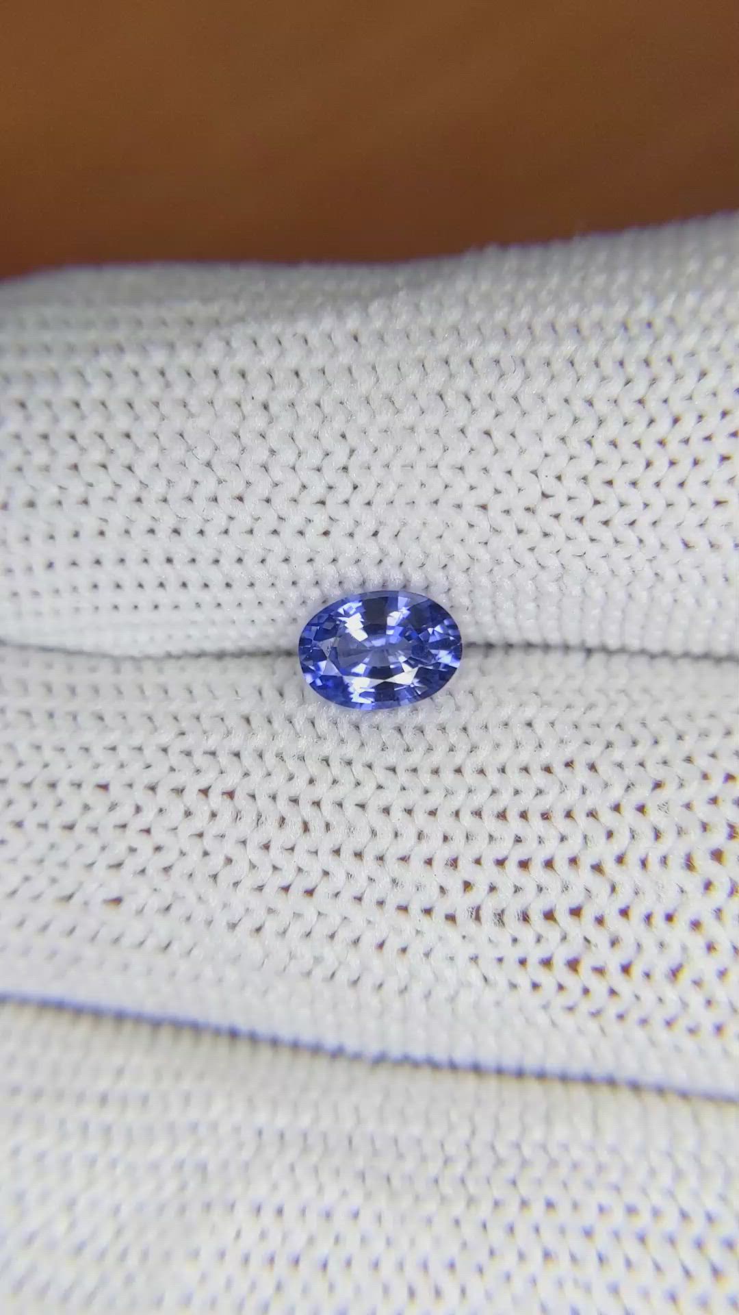 0.85 Ct. Blue Sapphire from Ceylon (Sri Lanka) Size Video