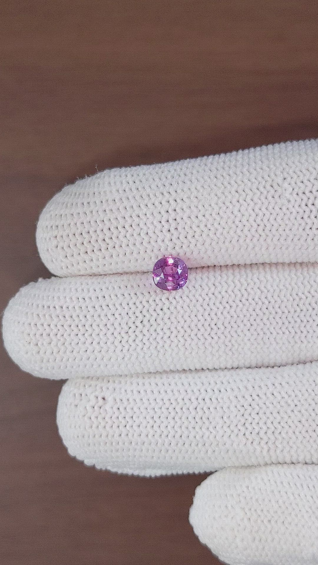 1.03 Ct. Pinkish Purple Sapphire from Ceylon (Sri Lanka) Size Video