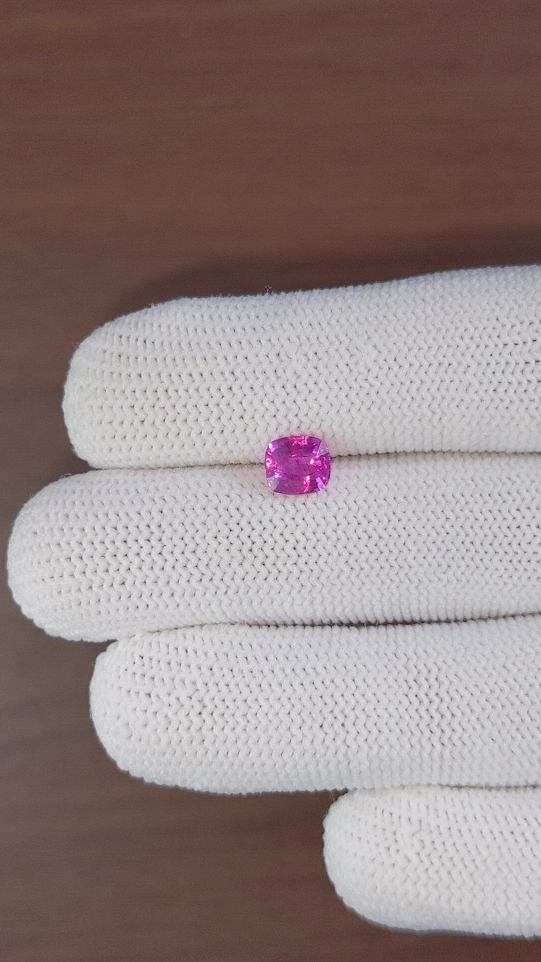 1.29 Ct. Purplish Pink Sapphire from Ceylon (Sri Lanka) Size Video