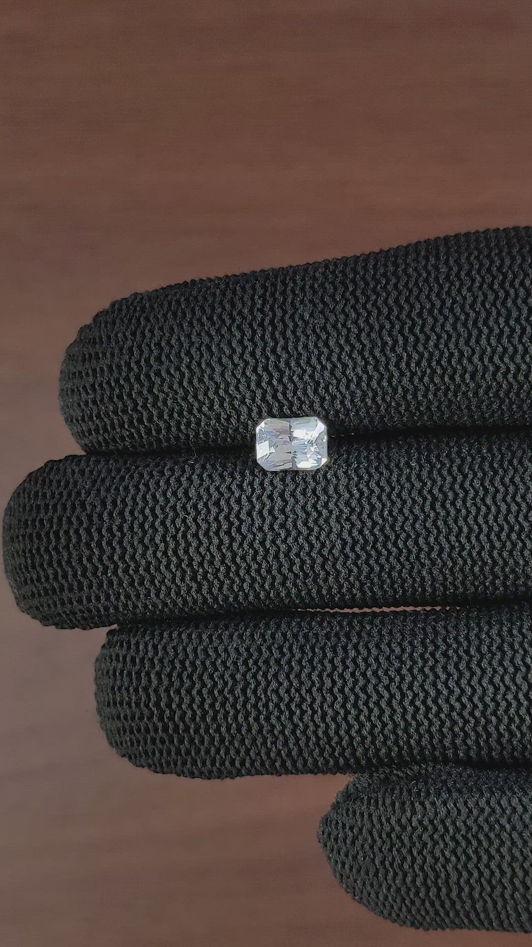 1.27 Ct. White Sapphire from Ceylon (Sri Lanka) Size Video