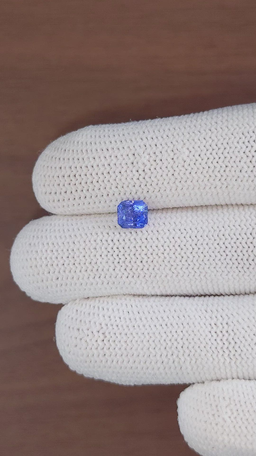 1.25 Ct. Blue Sapphire from Ceylon (Sri Lanka) Size Video