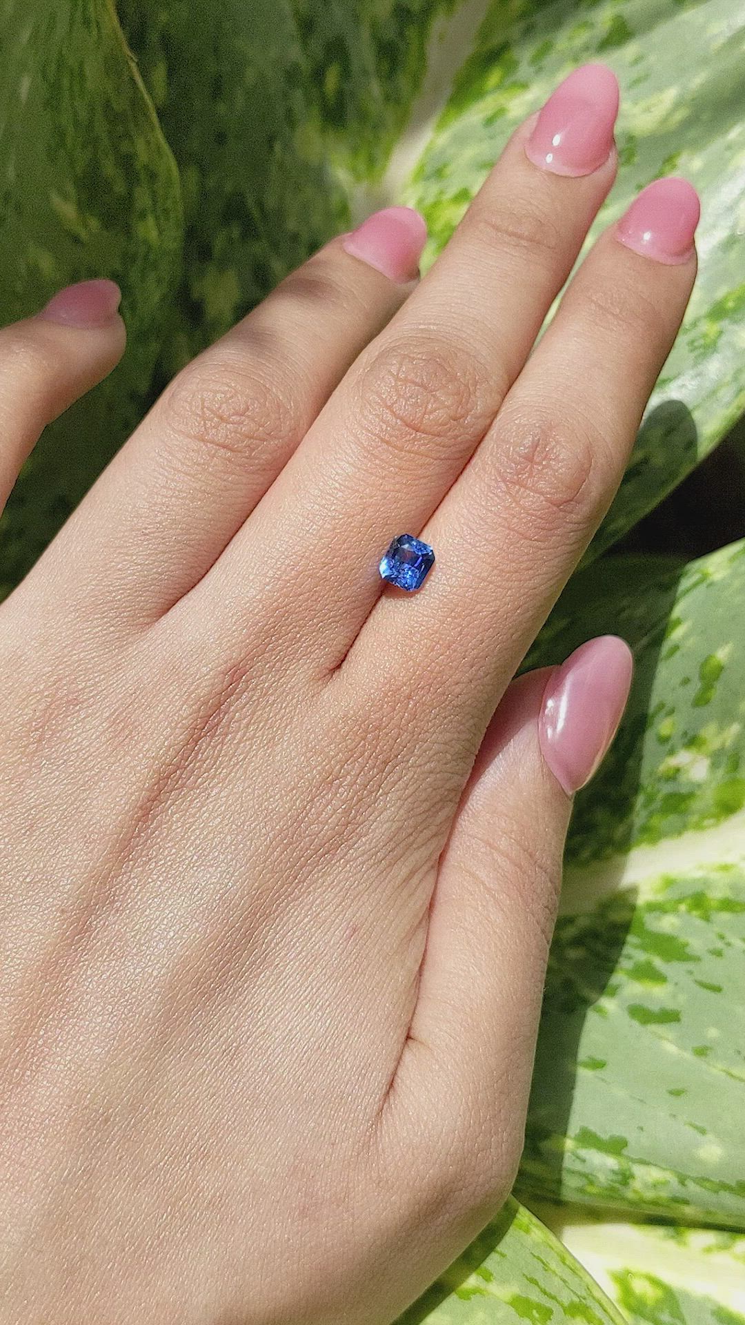 1.25 Ct. Blue Sapphire from Ceylon (Sri Lanka) Size Video