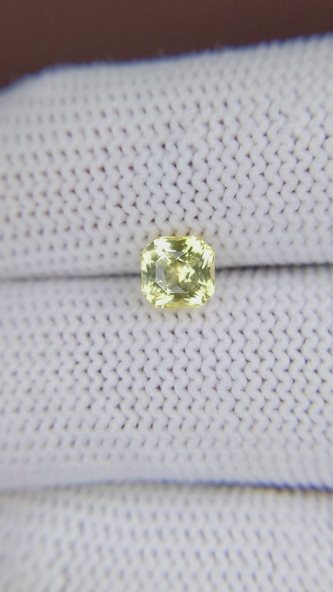 1.25 Ct. Yellow Sapphire from Ceylon (Sri Lanka) Size Video