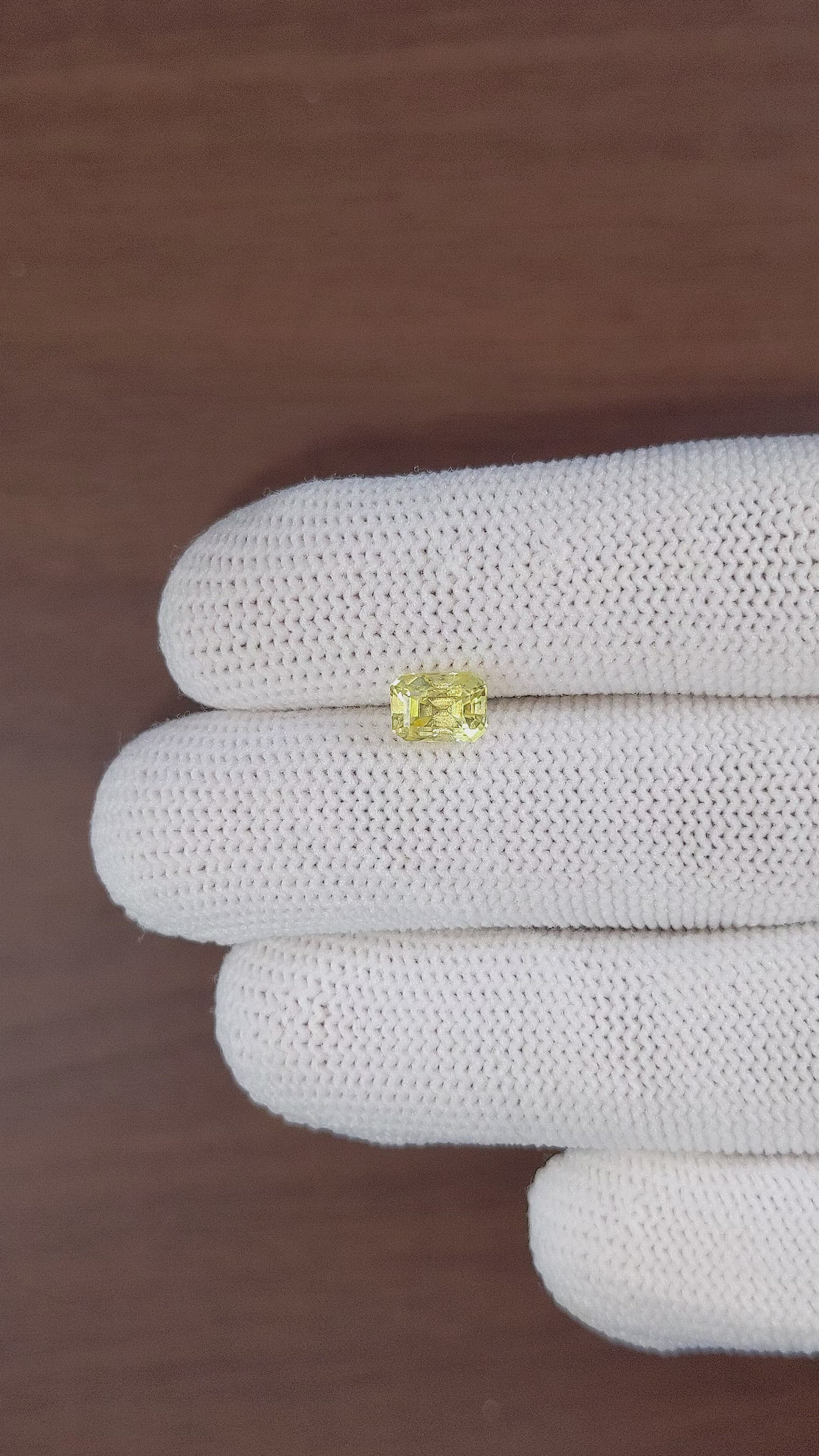 1.58 Ct. Yellow Sapphire from Ceylon (Sri Lanka) Size Video