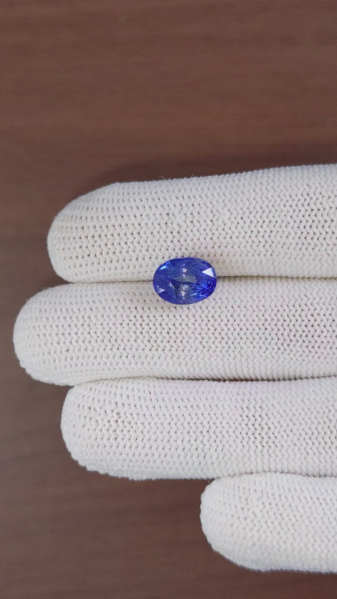 4.99 Ct. Bi Color Sapphire from Madagascar Size Video