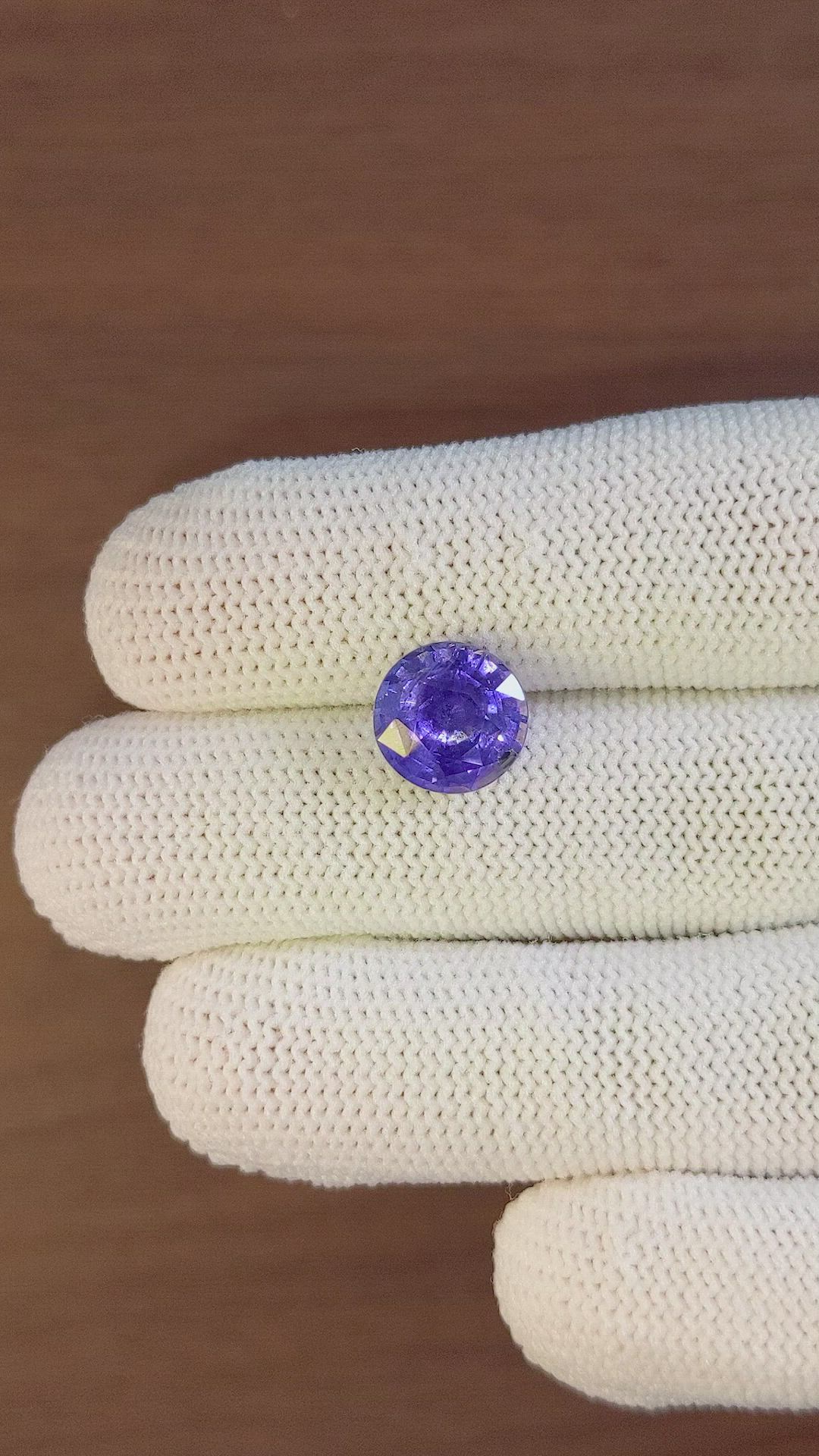 5.39 Ct. Color Change Sapphire from Ceylon (Sri Lanka) Size Video