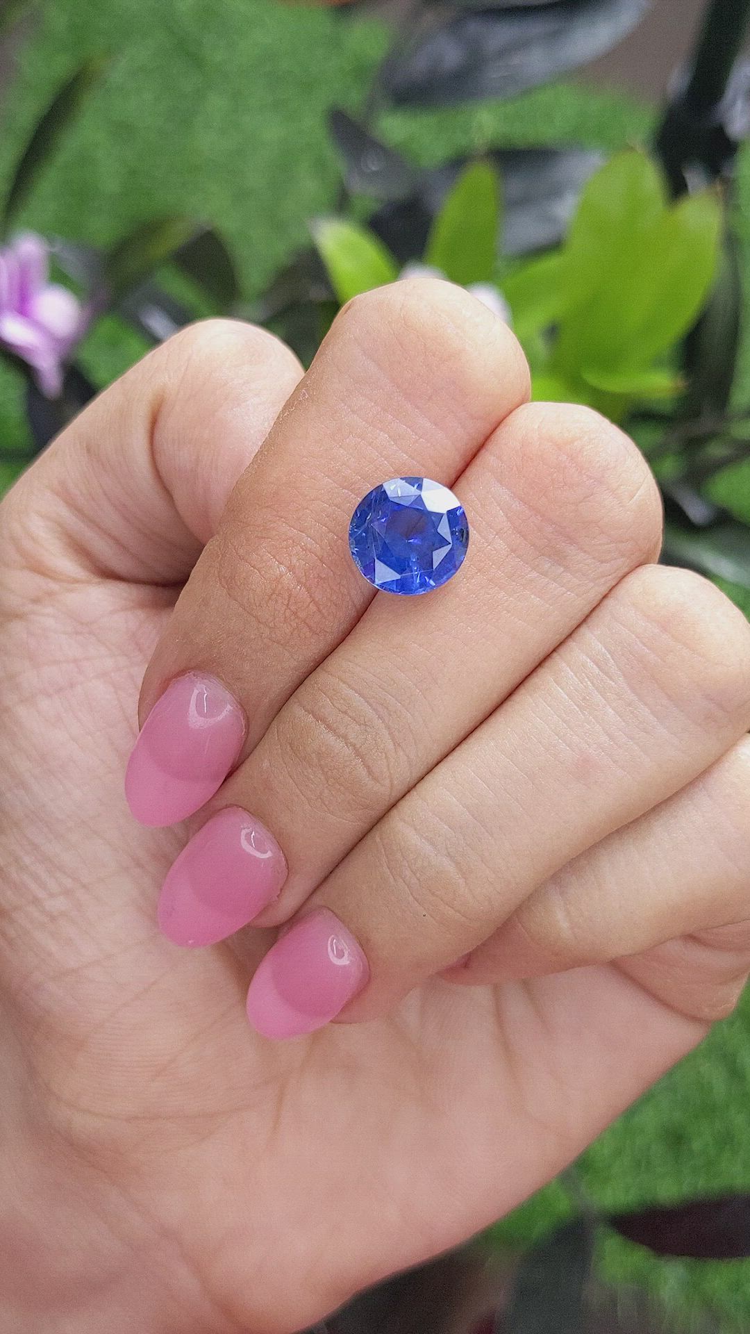 5.39 Ct. Color Change Sapphire from Ceylon (Sri Lanka) Size Video