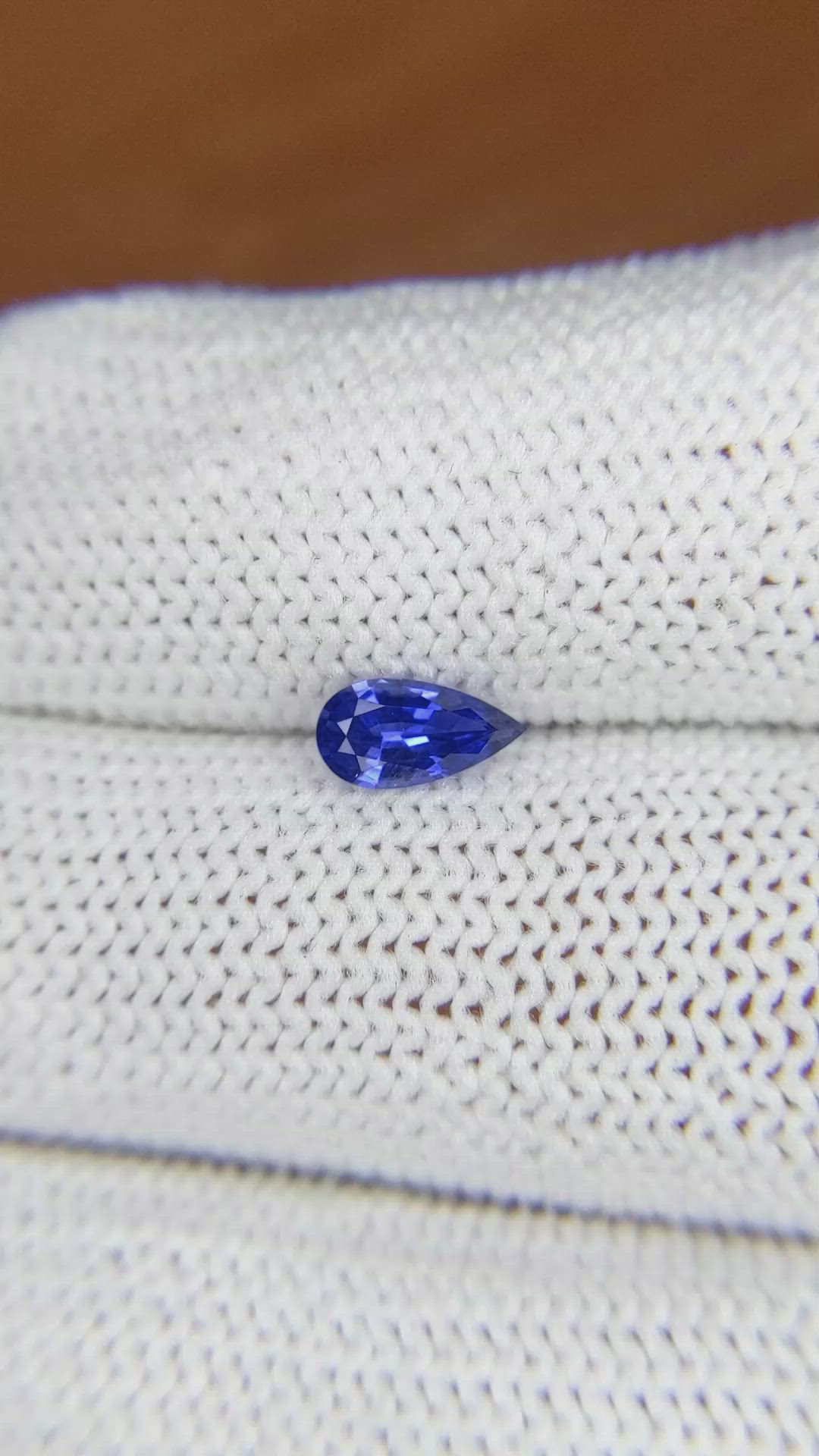0.60 Ct. Blue Sapphire from Ceylon (Sri Lanka) Size Video