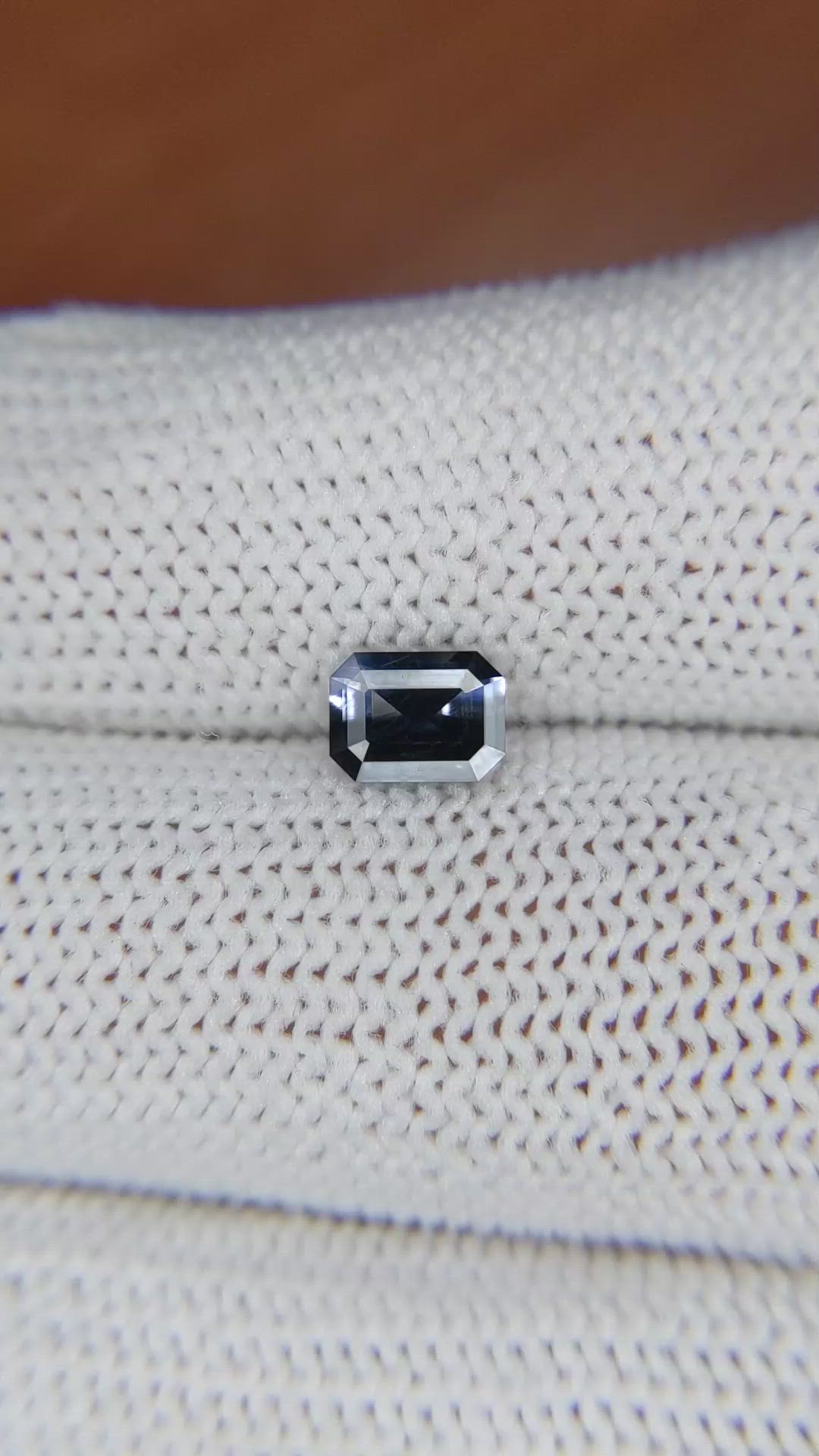 0.86 Ct. Greyish Blue Sapphire from Ceylon (Sri Lanka) Size Video