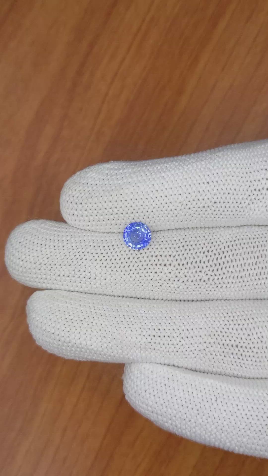 1.01 Ct. Blue Sapphire from Ceylon (Sri Lanka) Size Video