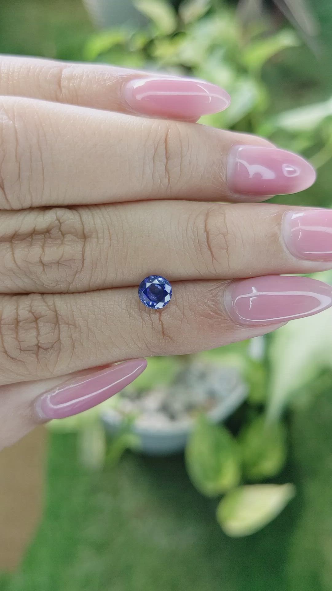 0.82 Ct. Blue Sapphire from Ceylon (Sri Lanka) Size Video