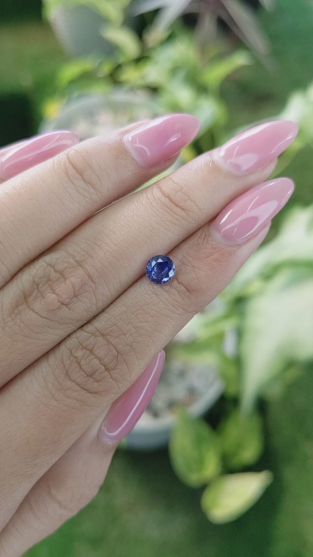 0.82 Ct. Blue Sapphire from Ceylon (Sri Lanka) Size Video