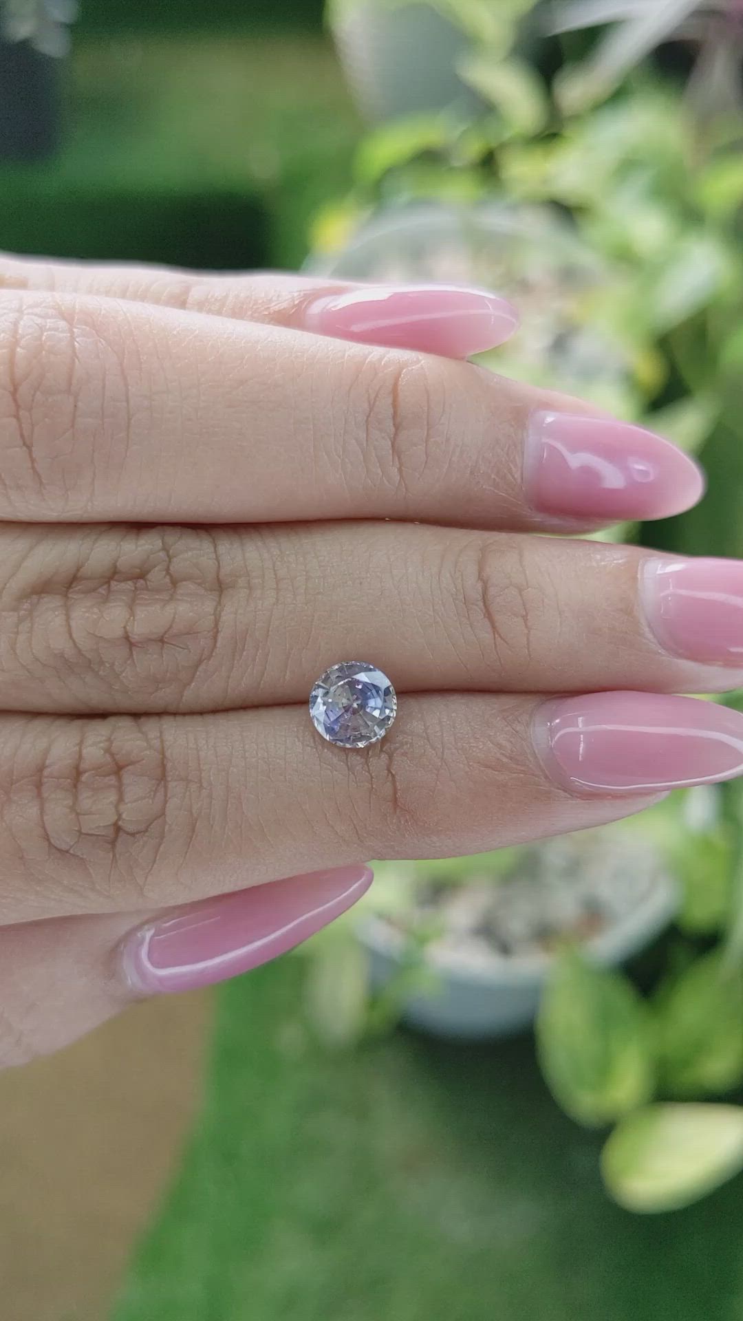 1.22 Ct. Bi Color Sapphire from Ceylon (Sri Lanka) Size Video
