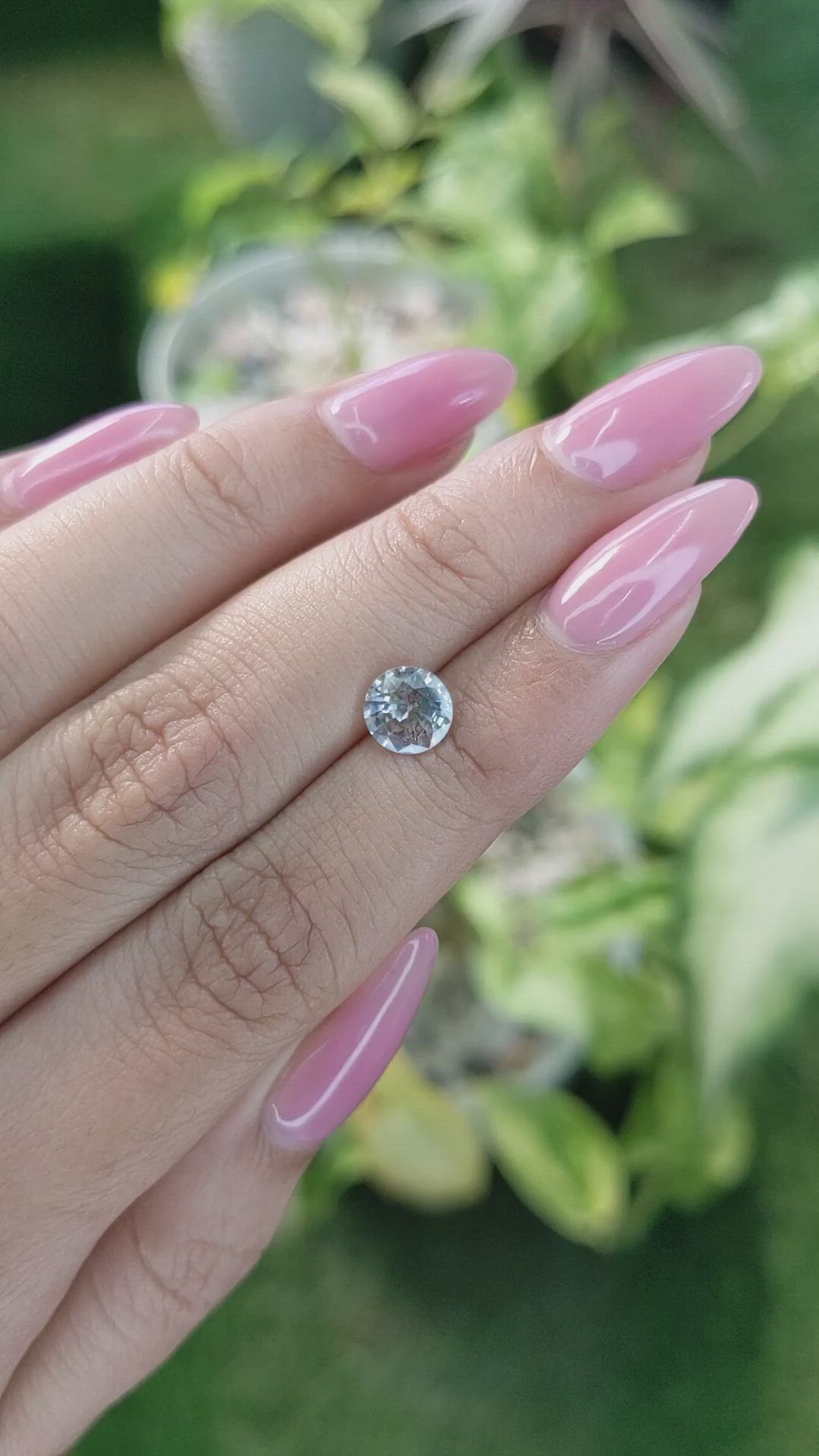 1.37 Ct. Bi Color Sapphire from Ceylon (Sri Lanka) Size Video