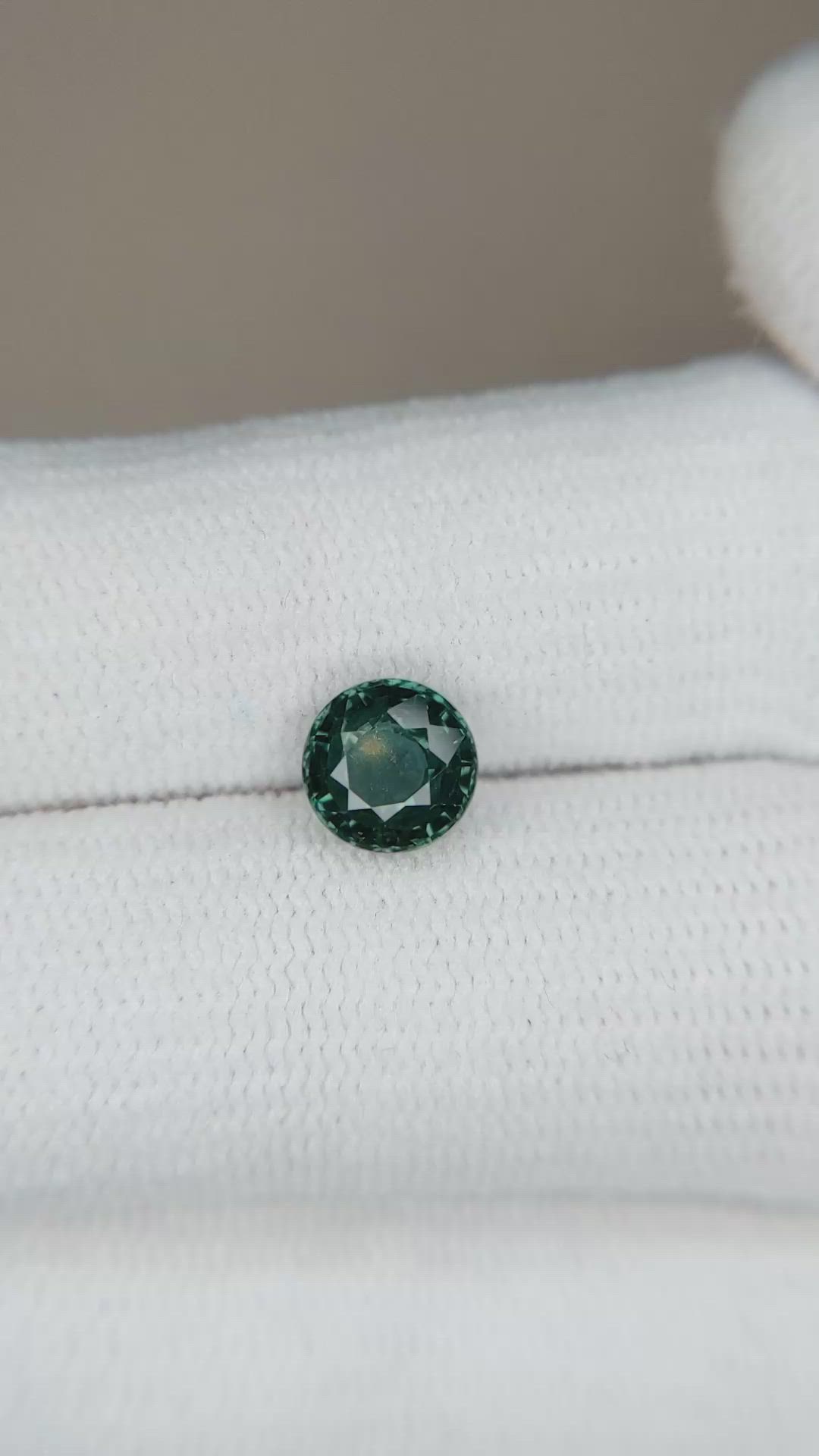 1.39 Ct. Bluish Green Sapphire from Ceylon (Sri Lanka) Size Video