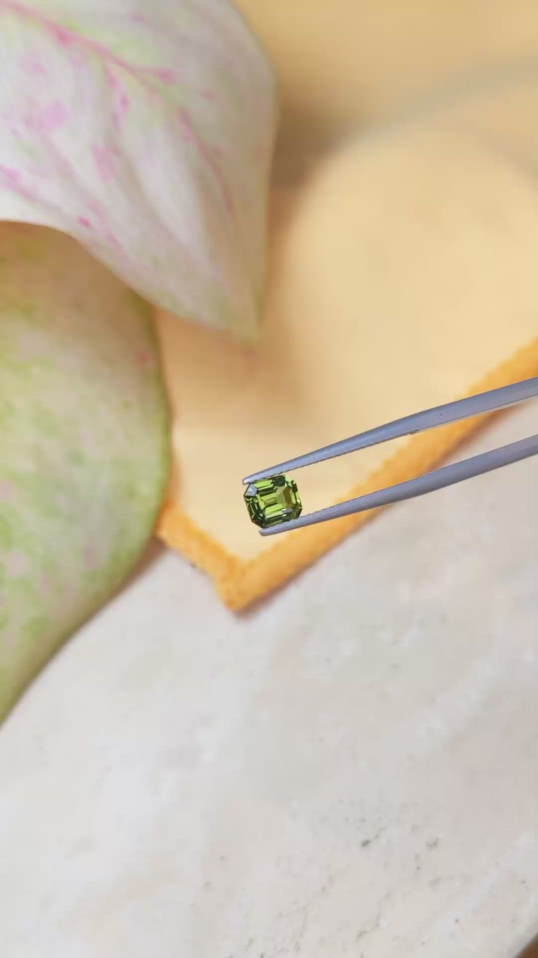 1.09 Ct. Green Sapphire from Ceylon (Sri Lanka) Size Video