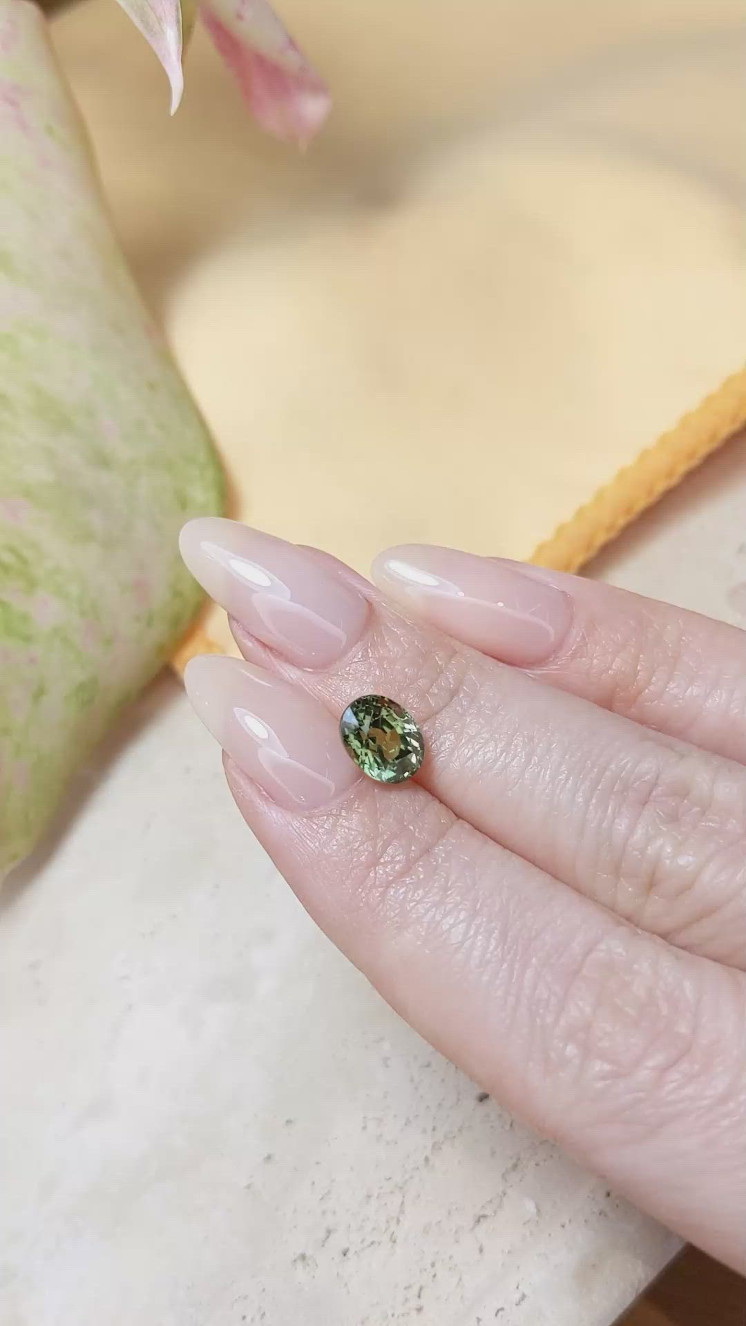 2.73 Ct. Green Sapphire from Ceylon (Sri Lanka) Size Video