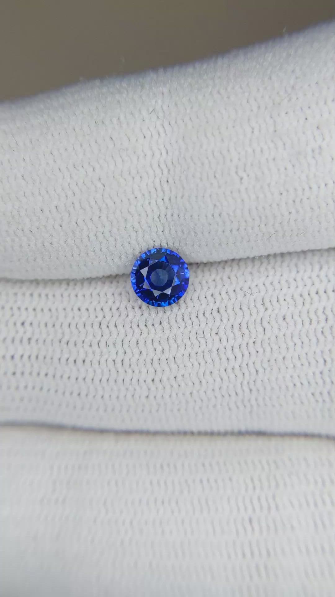 0.65 Ct. Blue Sapphire from Ceylon (Sri Lanka) Size Video