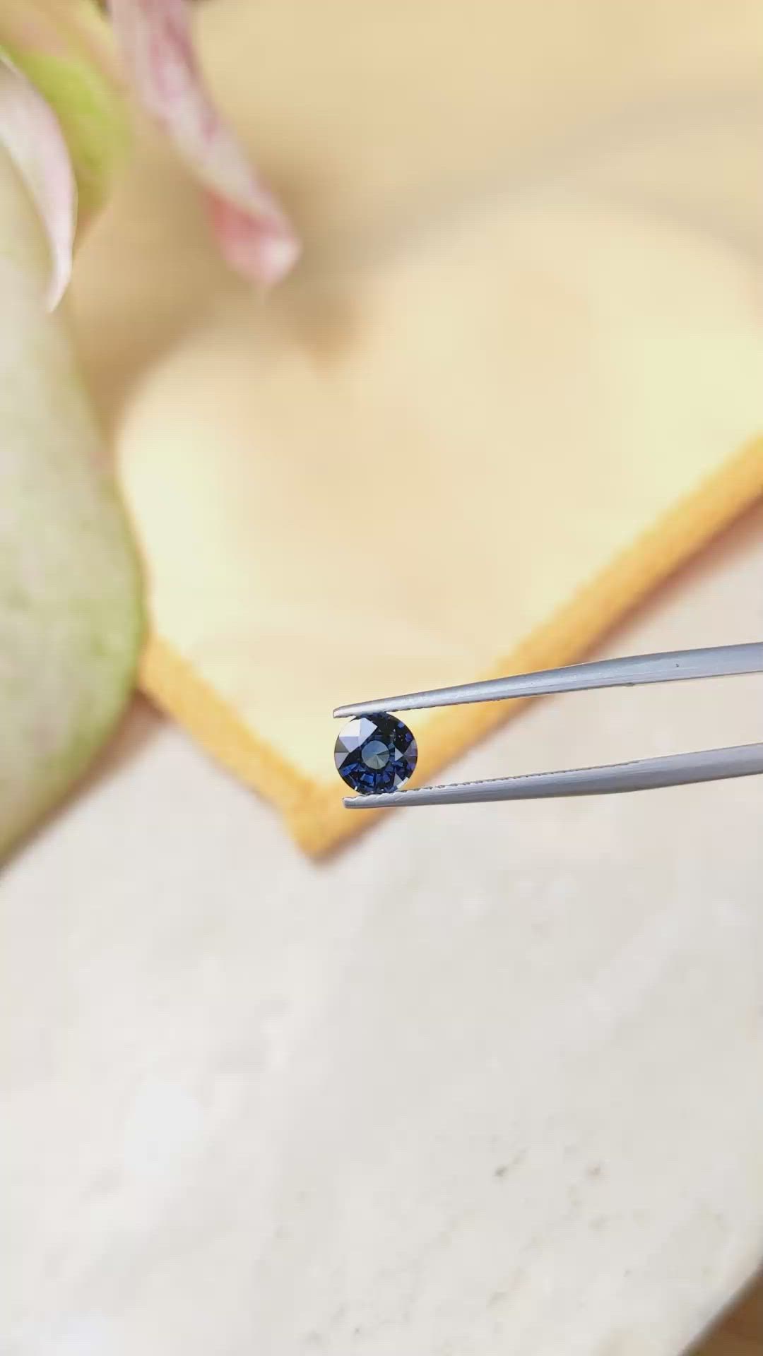 0.85 Ct. Blue Sapphire from Ceylon (Sri Lanka) Size Video