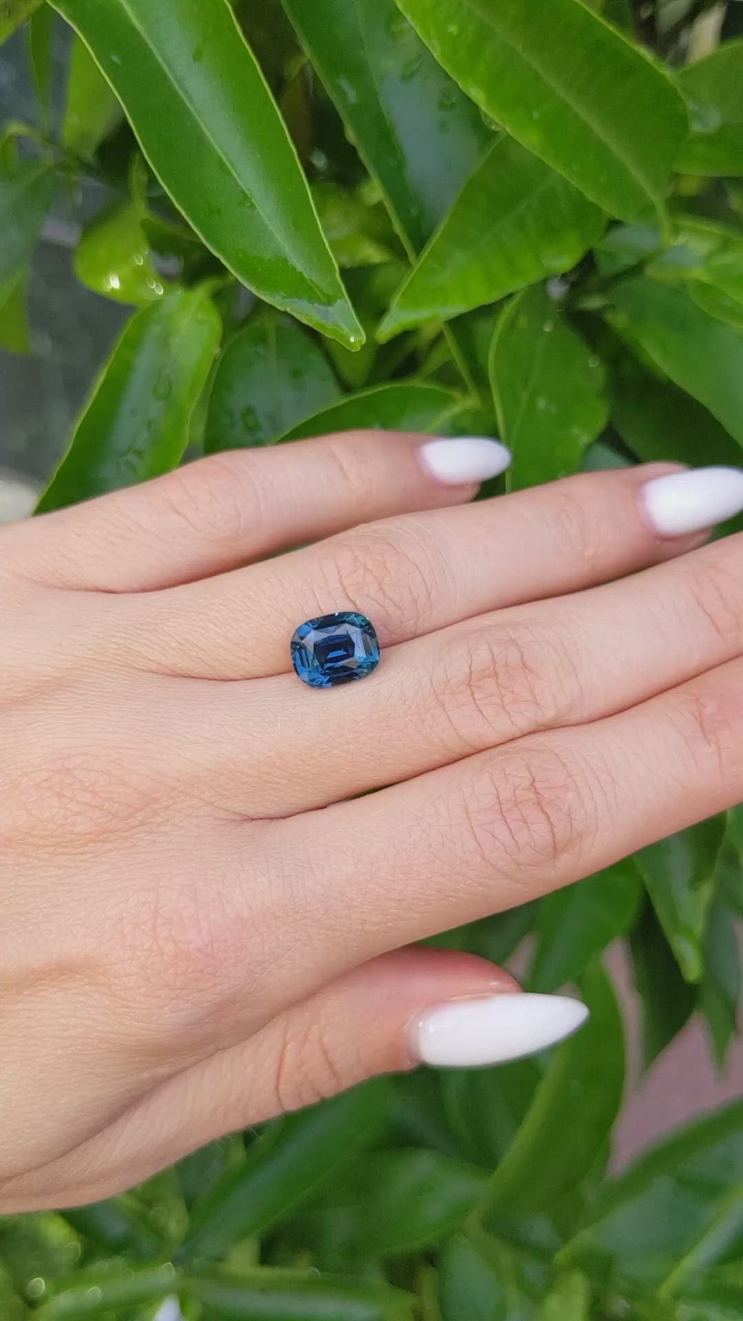 4.08 Ct. Greenish Blue Sapphire from Ceylon (Sri Lanka) Size Video
