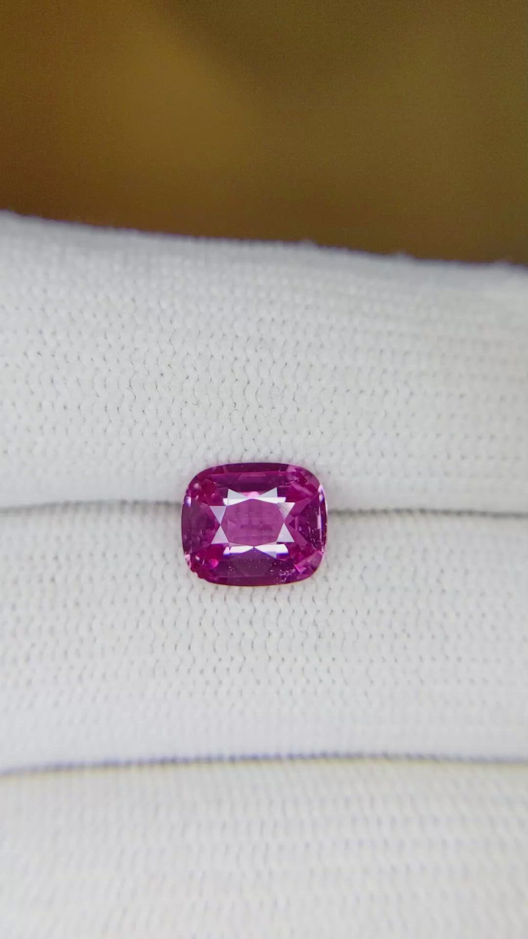 2.07 Ct. Pink Sapphire from Ceylon (Sri Lanka) Size Video