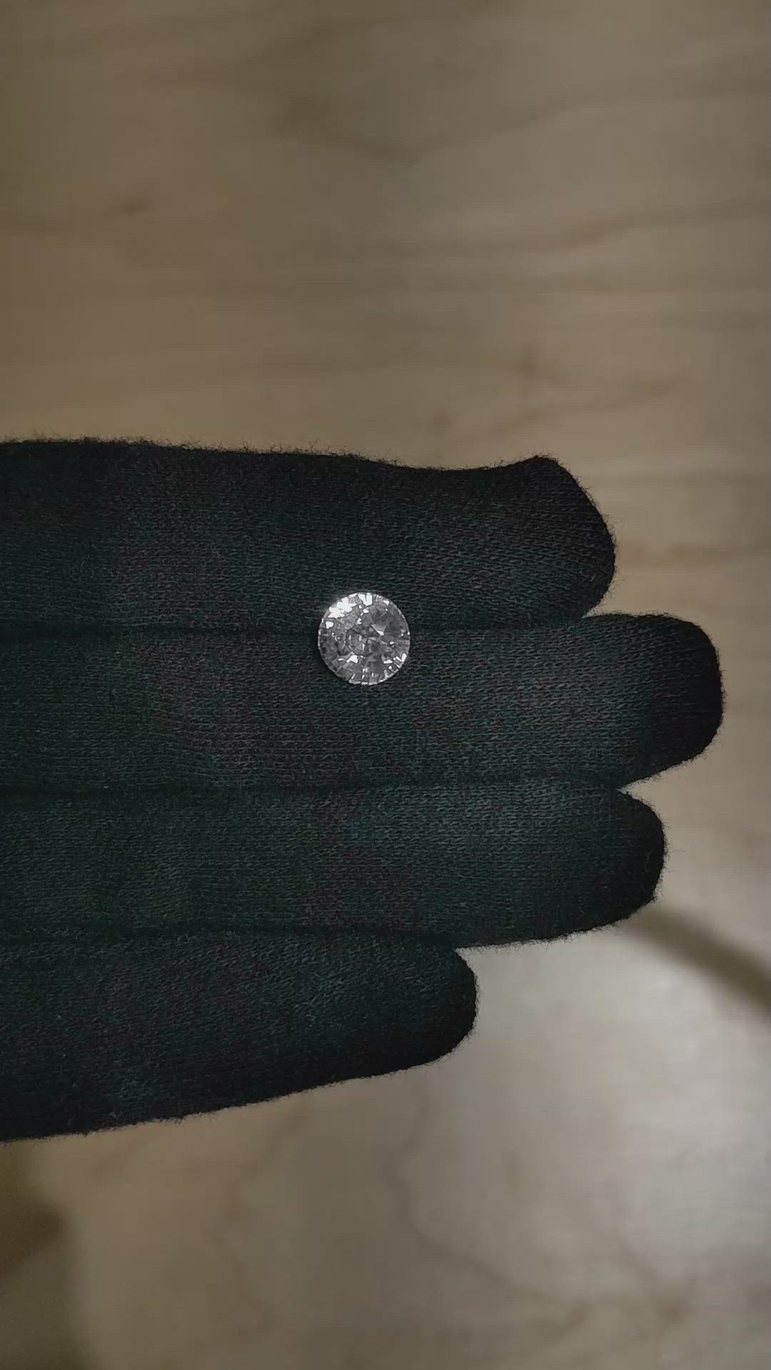 3.05 Ct. White Sapphire from Ceylon (Sri Lanka) Size Video