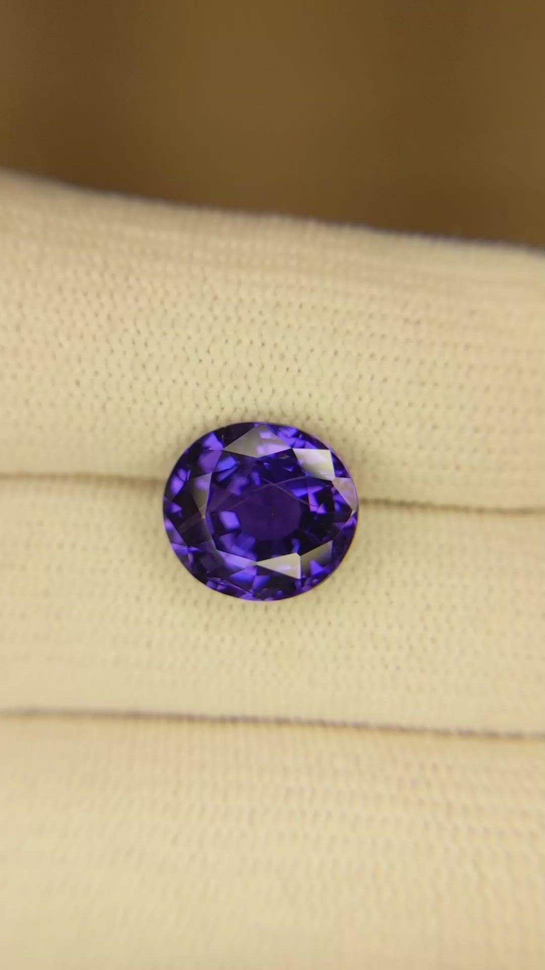 5.49 Ct. Color Change Sapphire from Ceylon (Sri Lanka) Size Video