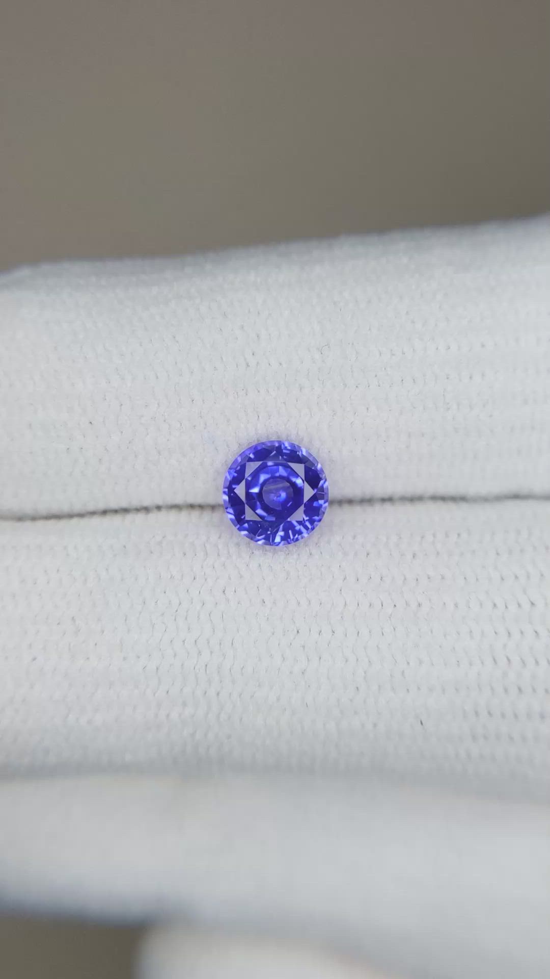 0.90 Ct. Blue Sapphire from Ceylon (Sri Lanka) Size Video